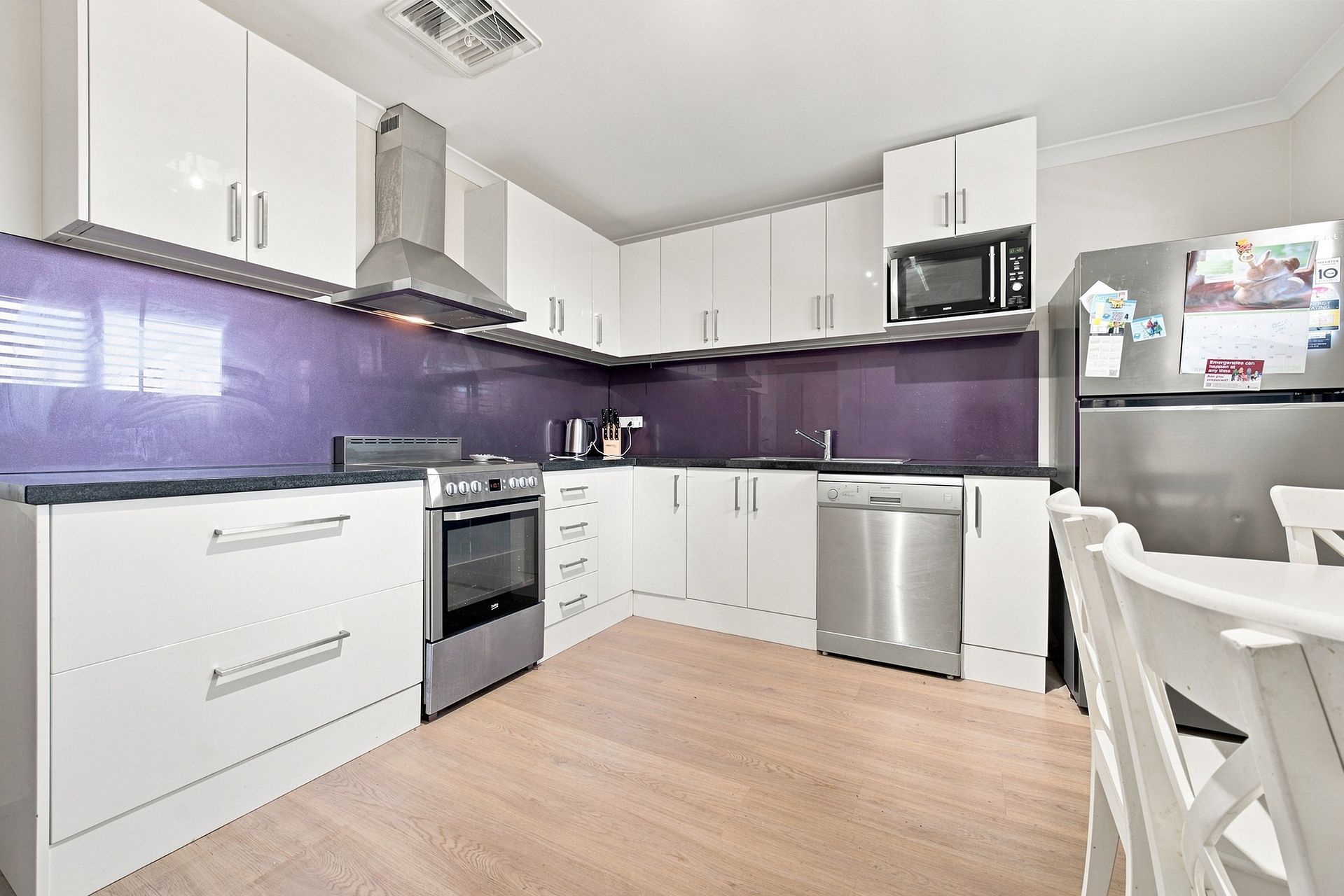 22 Lyndhurst Boulevard — photo 8 of 16