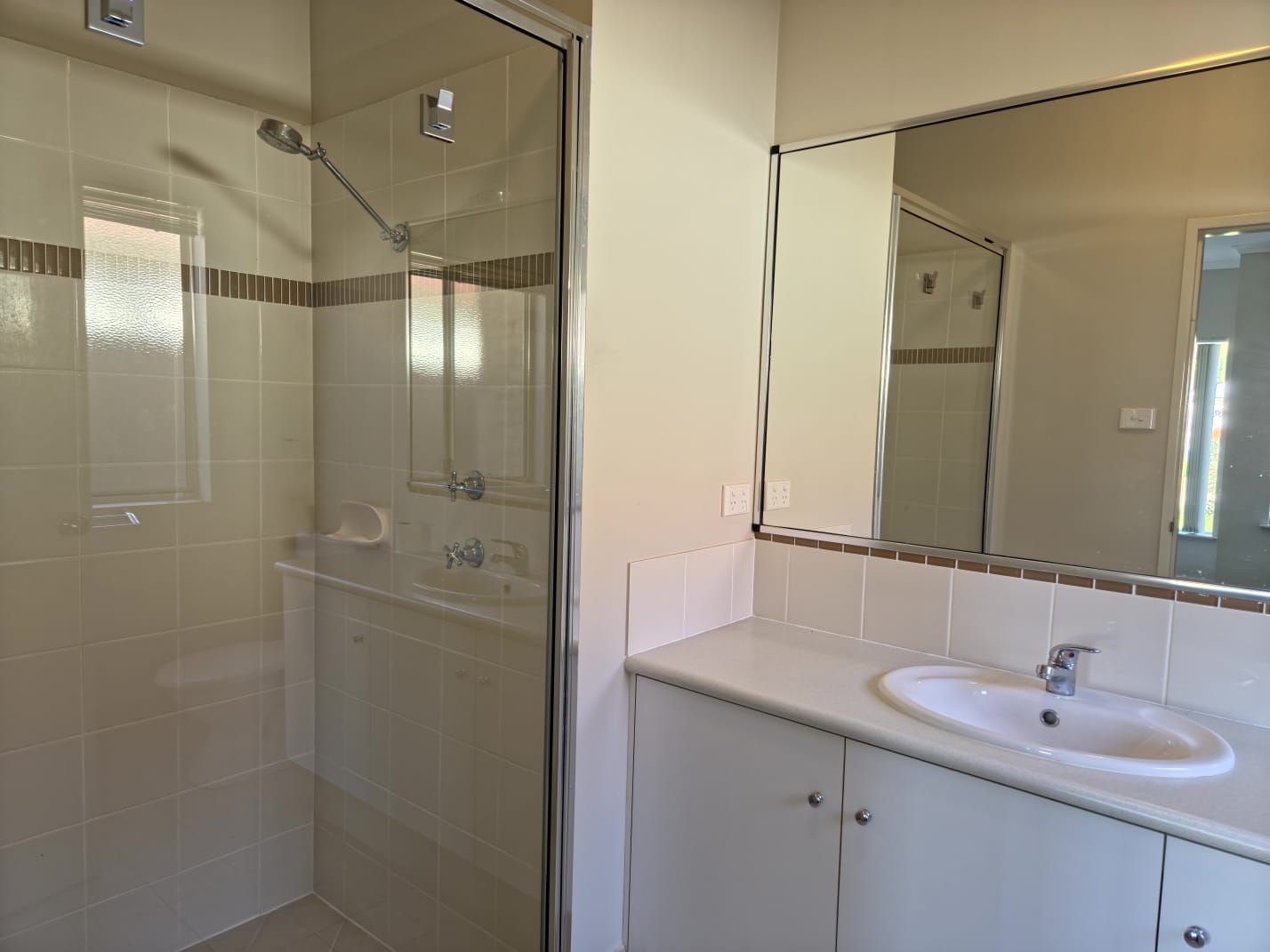 72 Maitland Street — photo 8 of 30