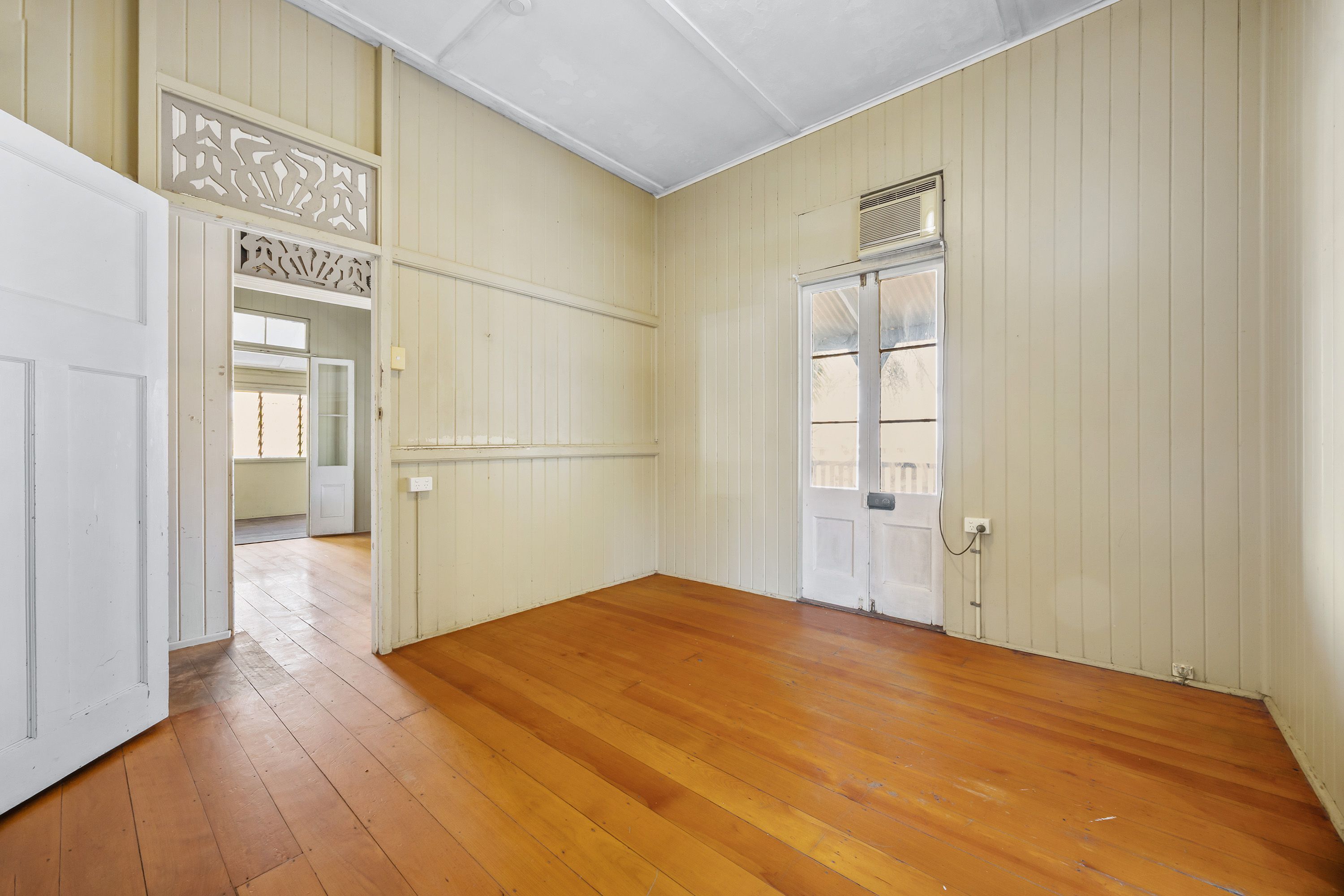 35 Roseberry Street — photo 10 of 25