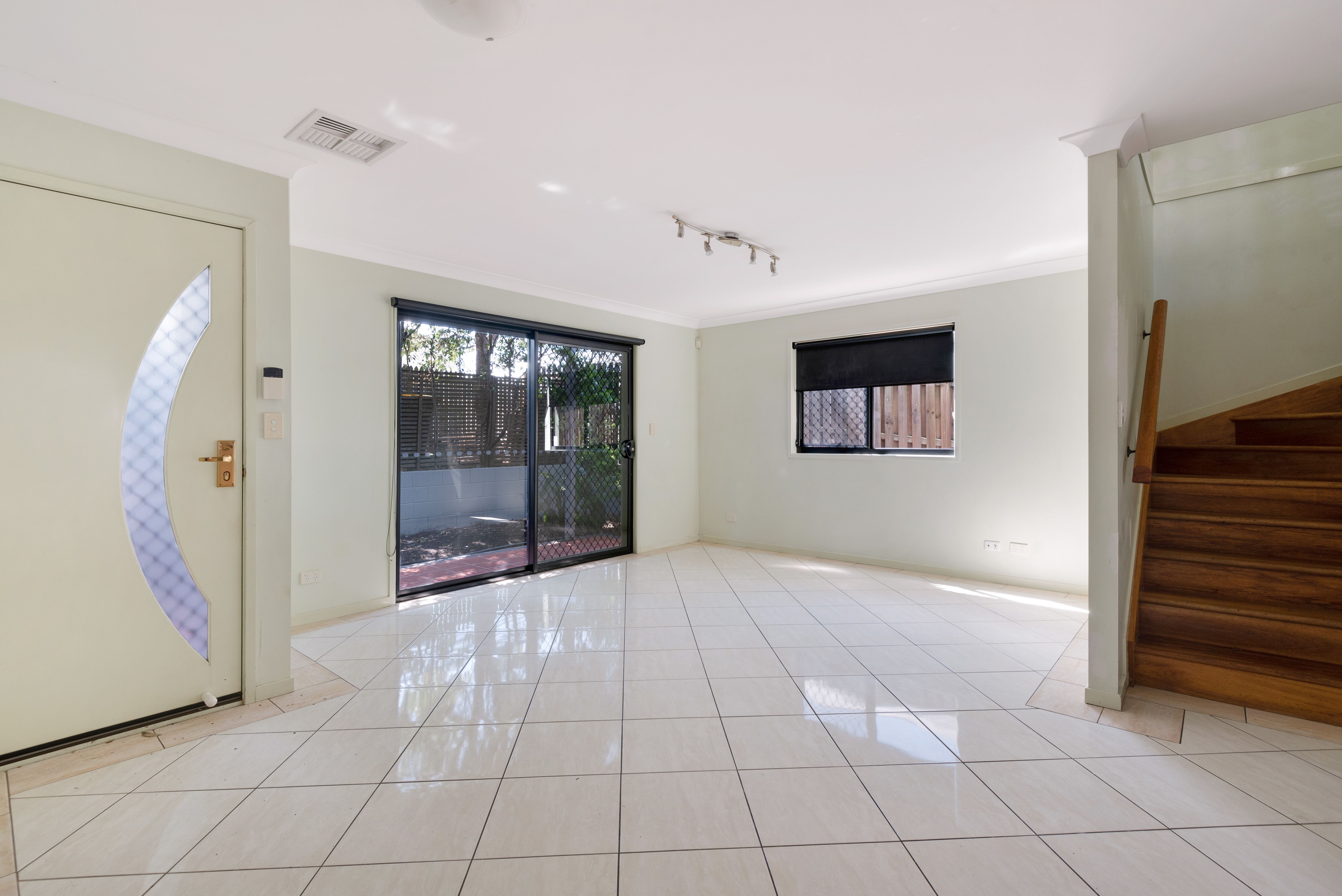 1/18 Princess Street, Fairfield, QLD 4103