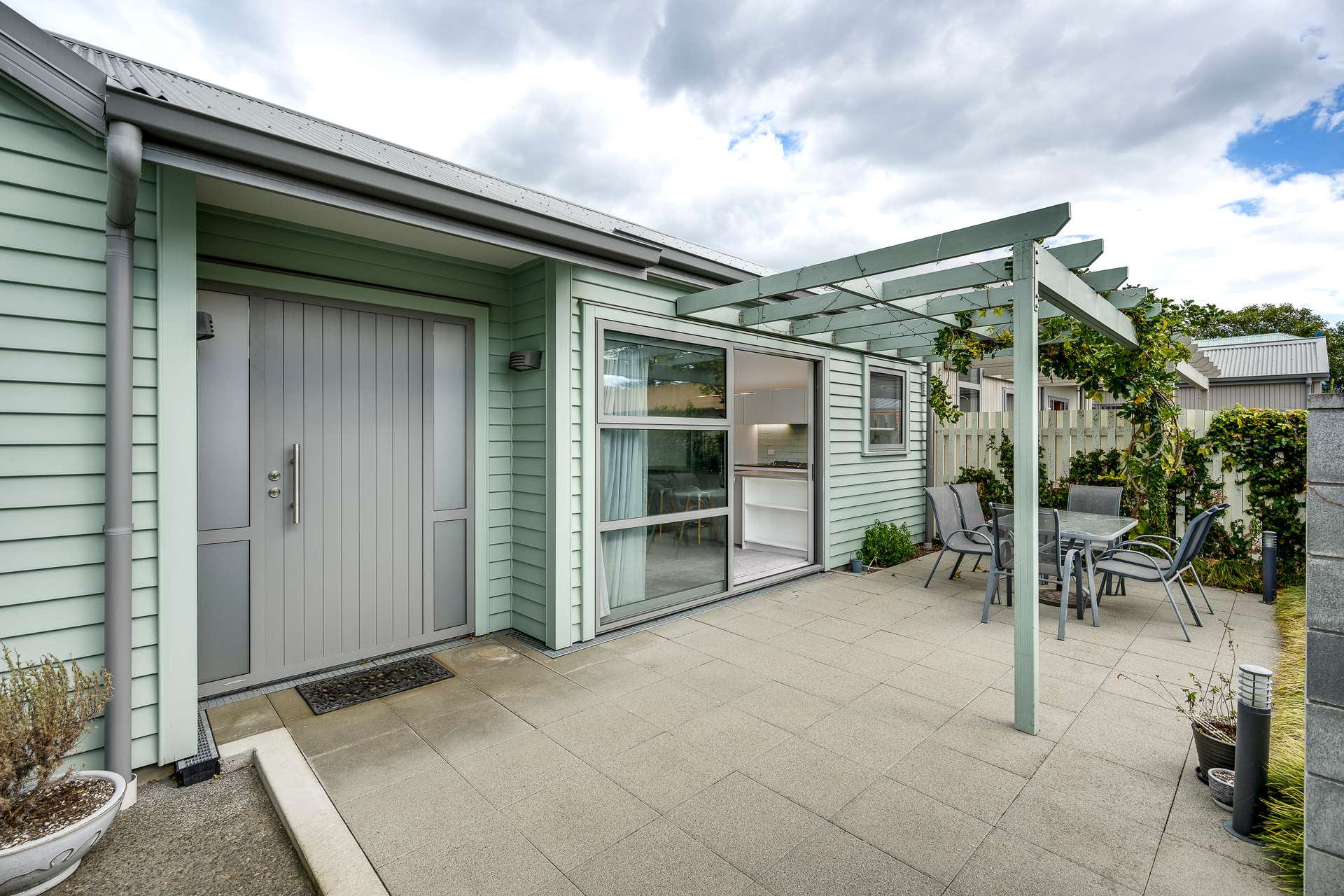 47 Waghorne Street photo 5