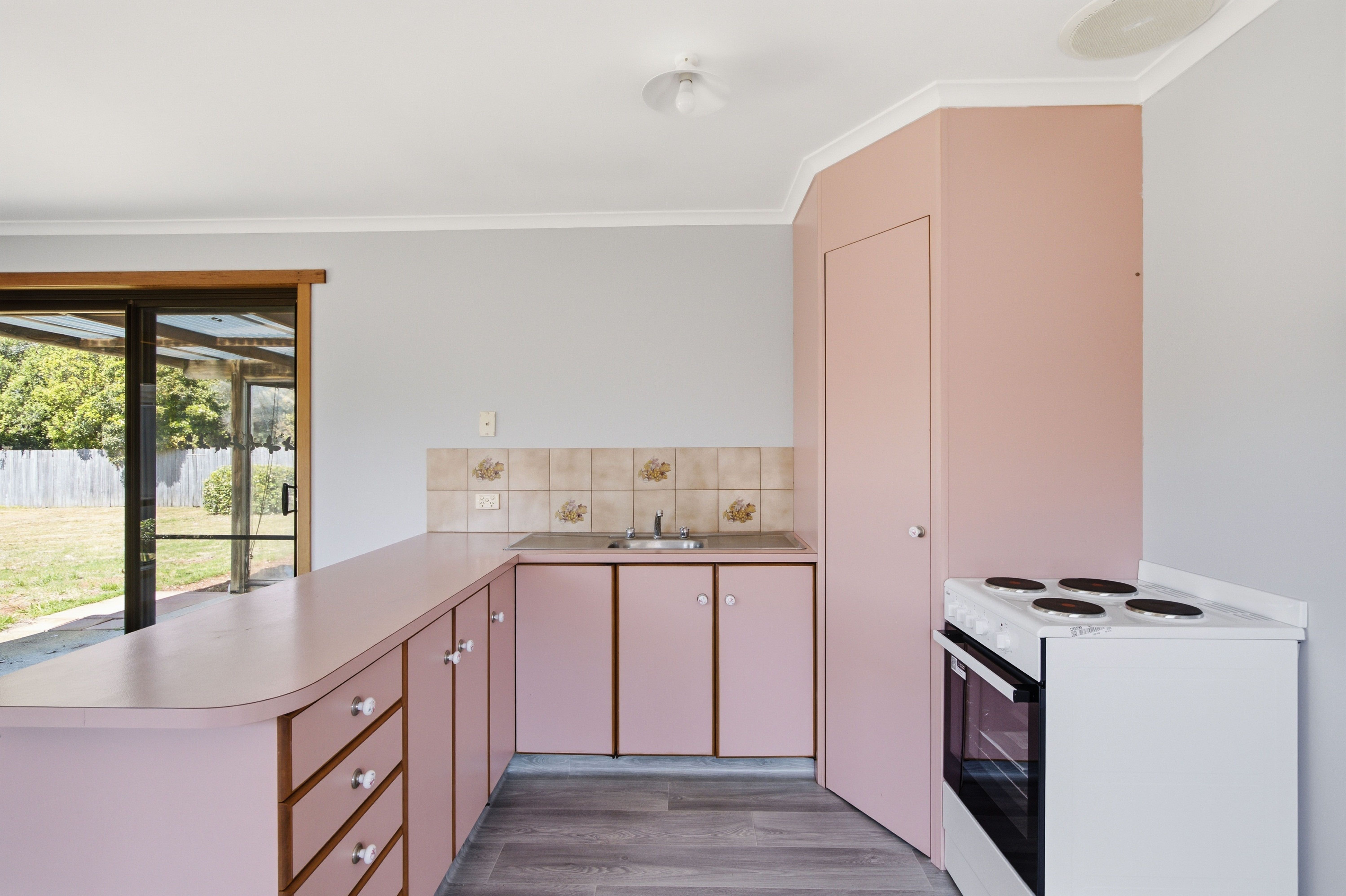 77 Alexander Street — photo 6 of 25