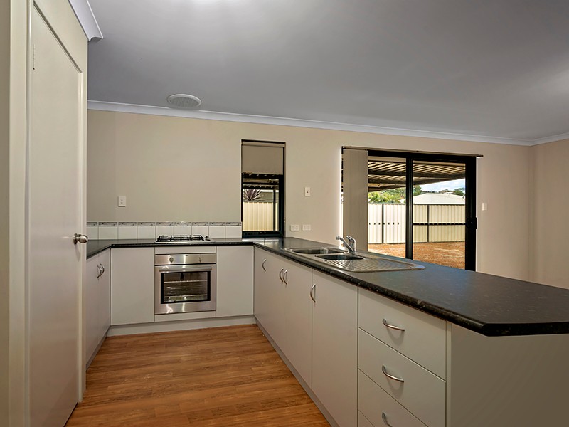 5 Topsail Street, Drummond Cove, WA 6532