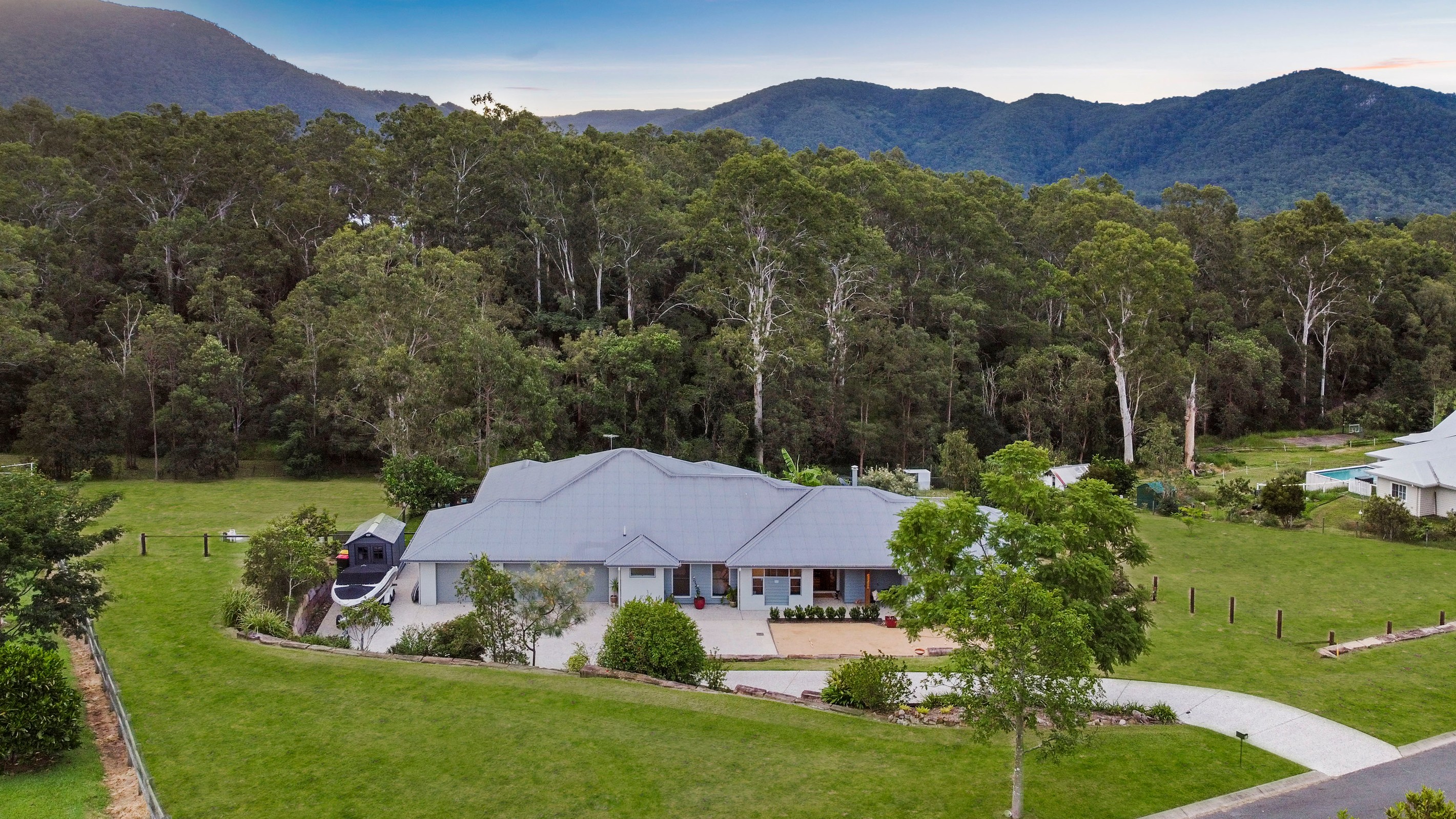 72 Sky Drive, Highvale, QLD 4520