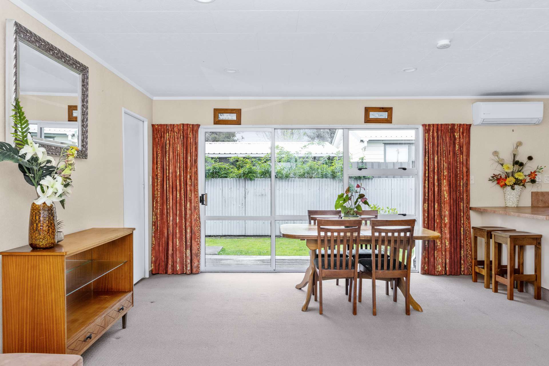 2/64 Riverbend Road photo 5