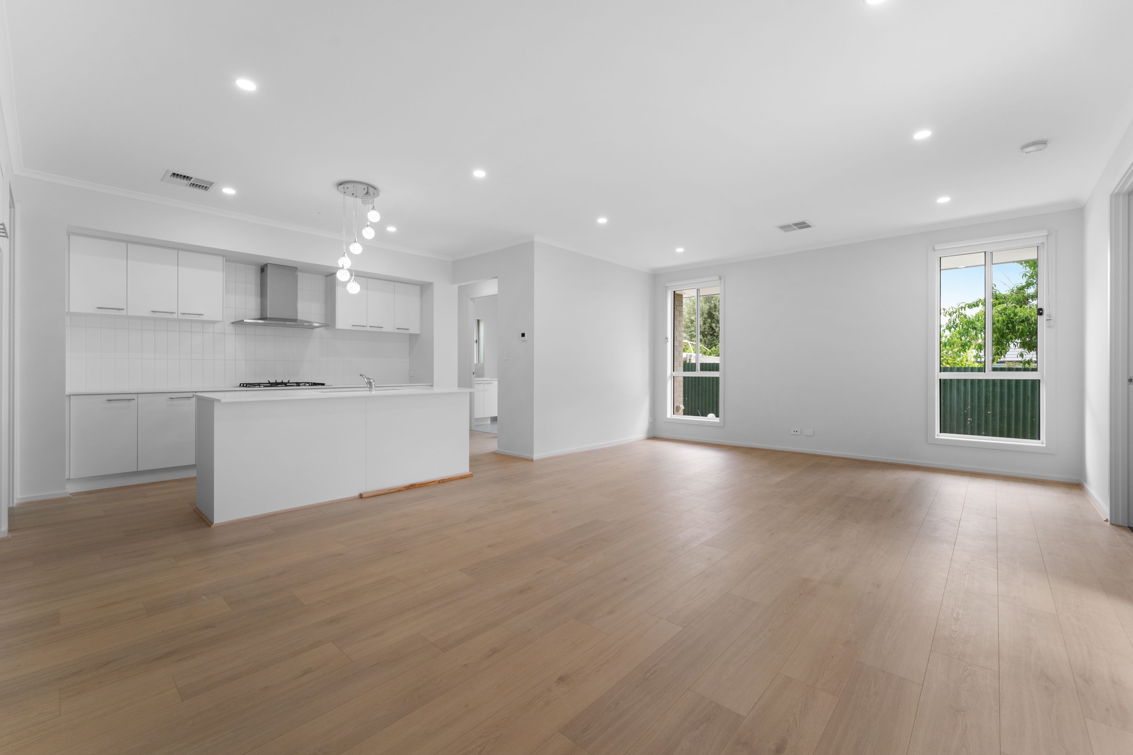35 Murray Avenue — photo 4 of 16