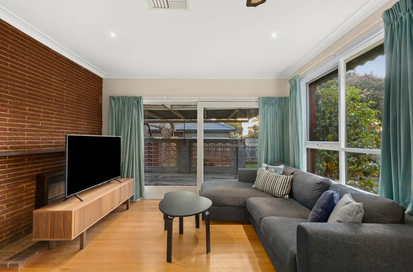 83 Mountain Gate Drive, Ferntree Gully, VIC 3156