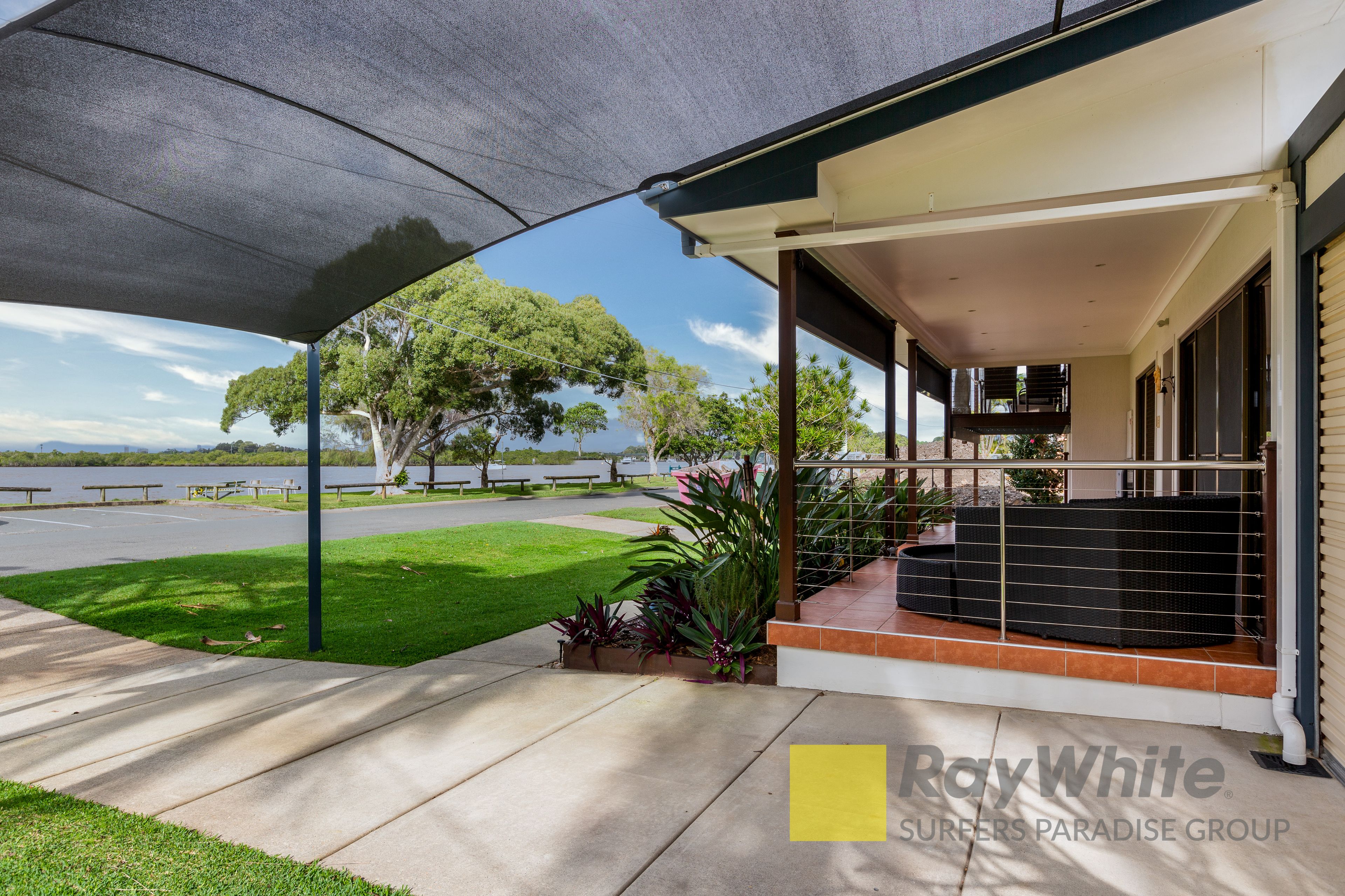 82 Boykambil Esplanade, Hope Island, QLD 4212