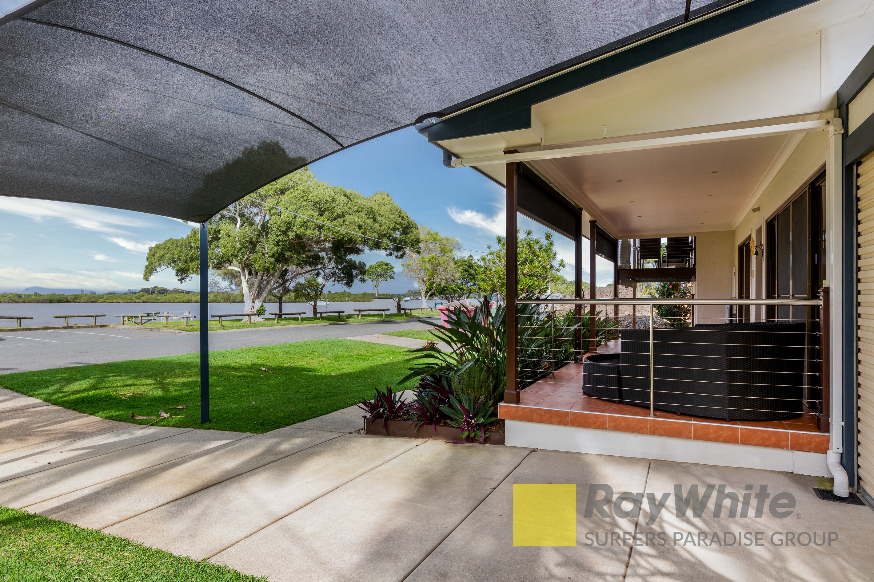 82 Boykambil Esplanade, Hope Island, QLD 4212