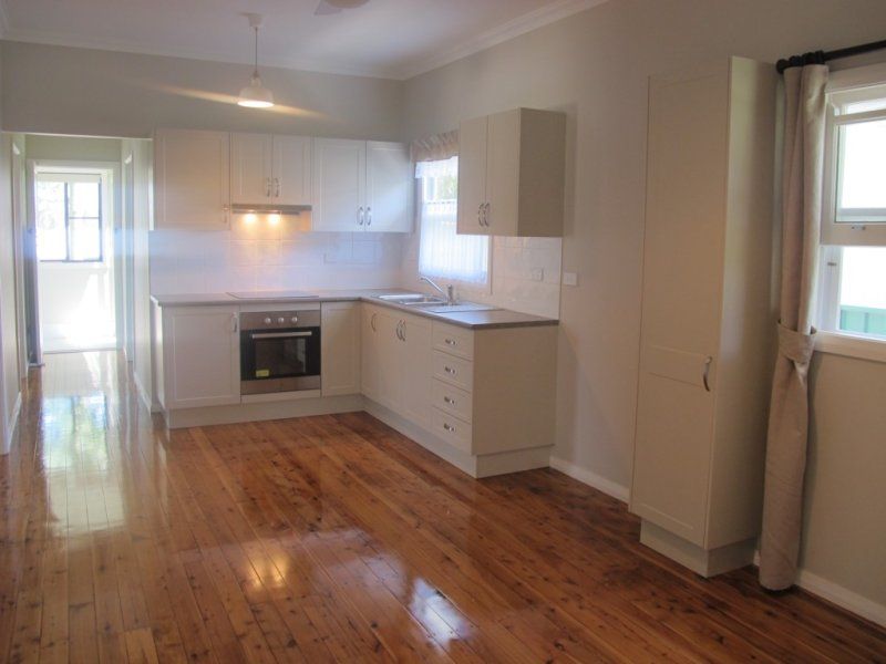 25 Marmion Street, Mannering Park, NSW 2259