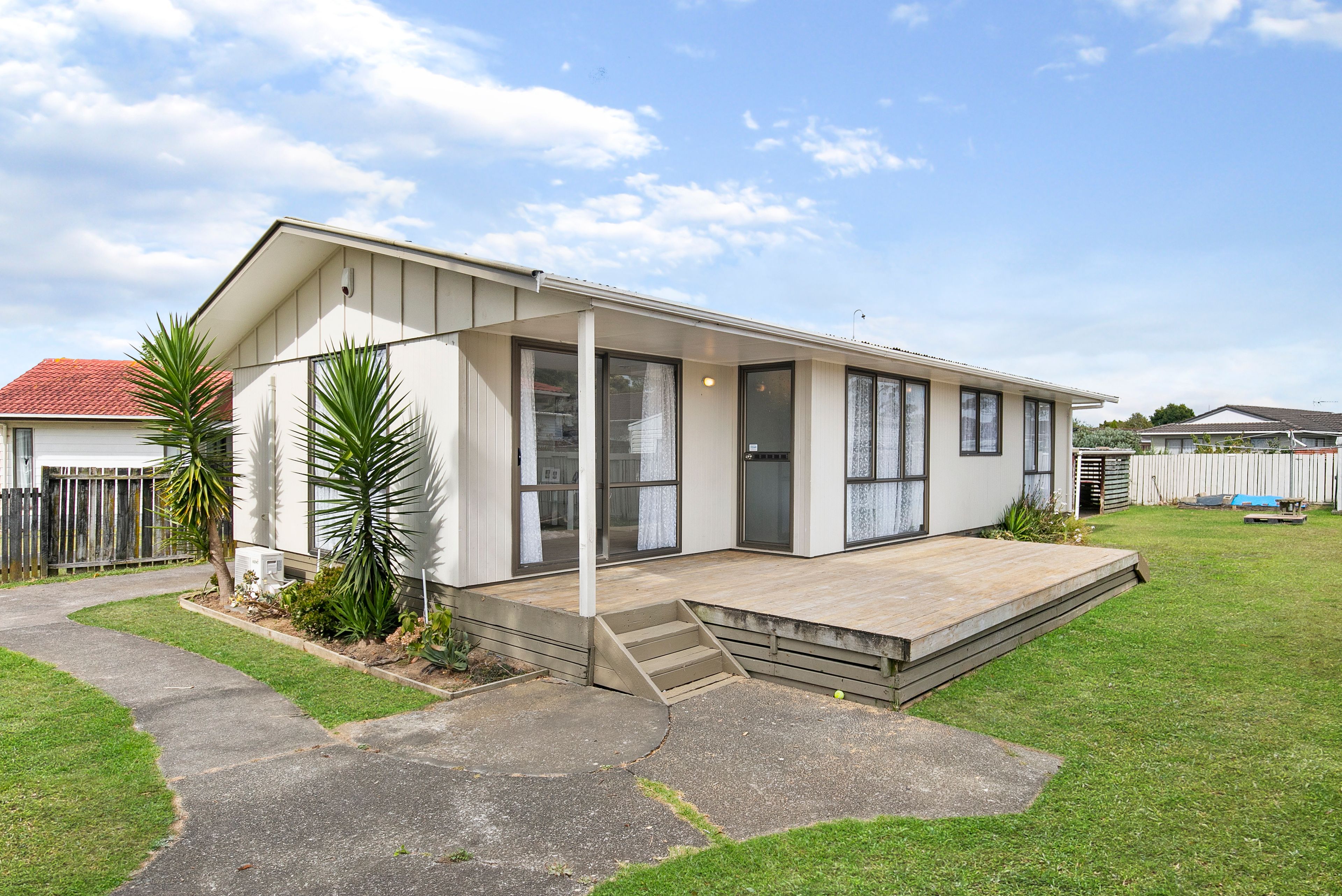 77 John Walker Drive, Manurewa, Manukau City