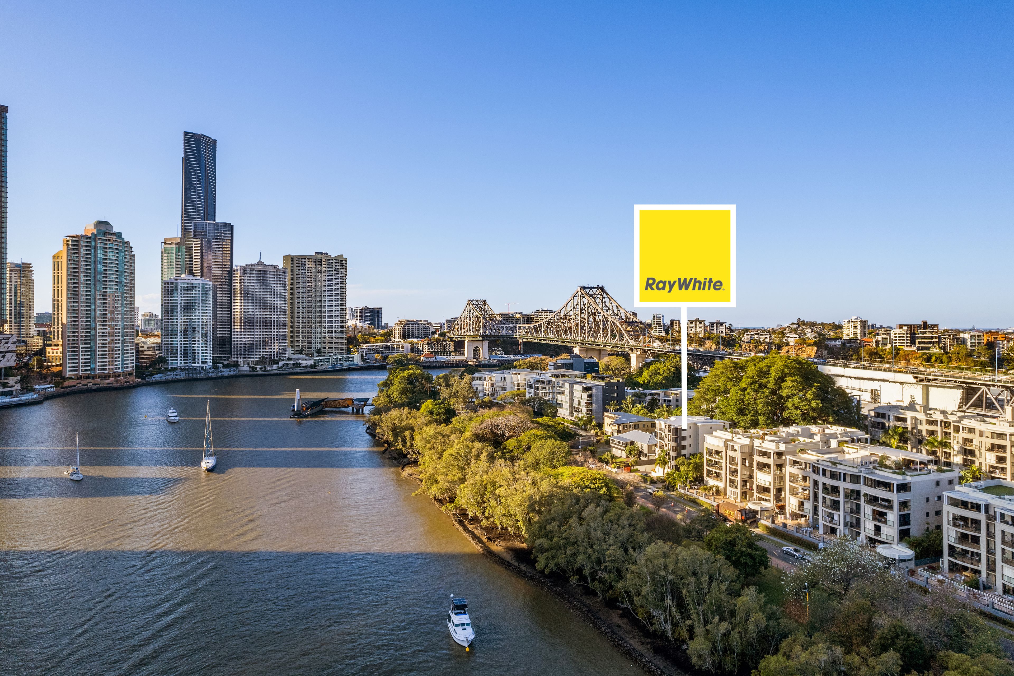 16 MacDonald Street, Kangaroo Point QLD 4169