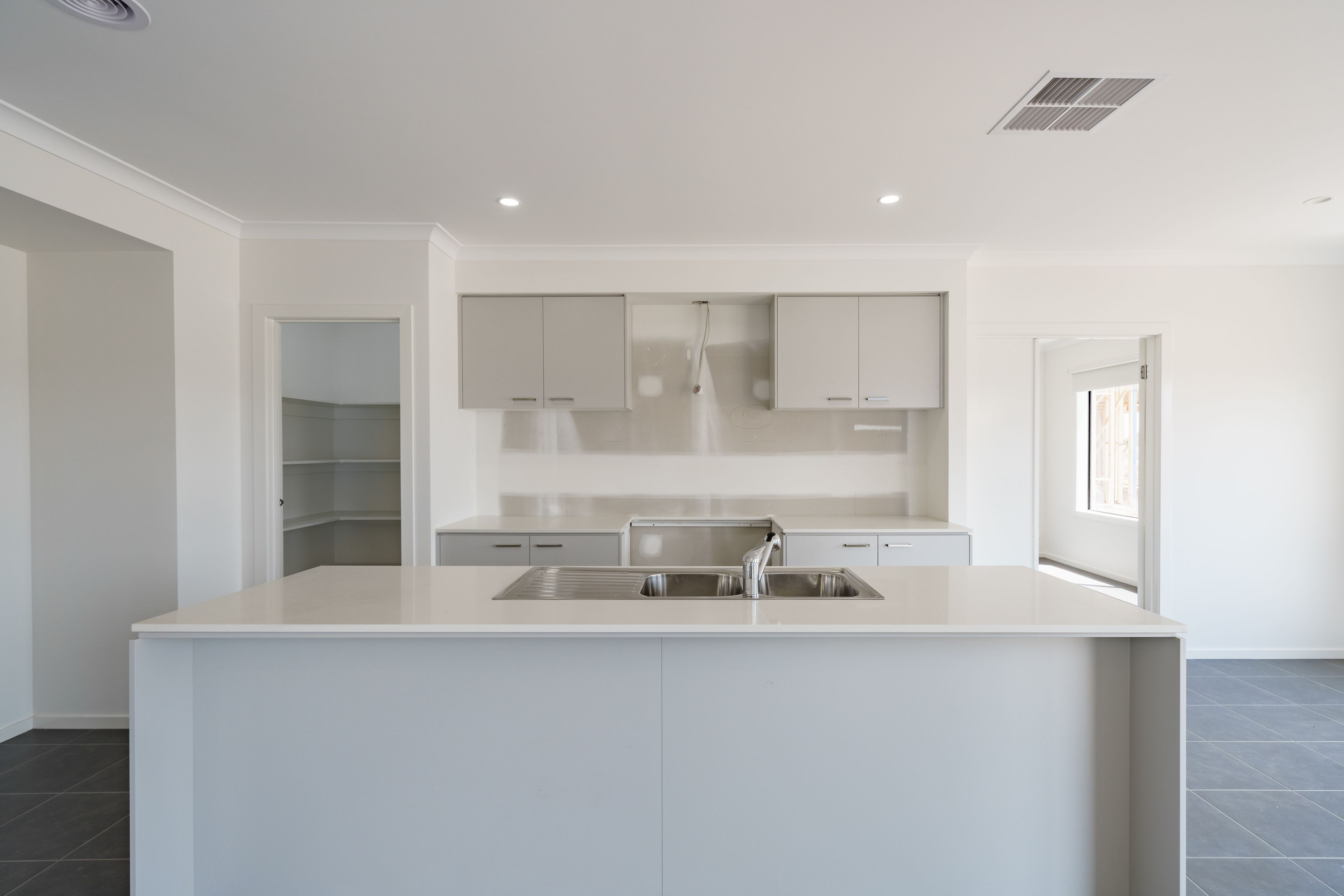 16 Gottlieb Street, Clyde North, VIC 3978