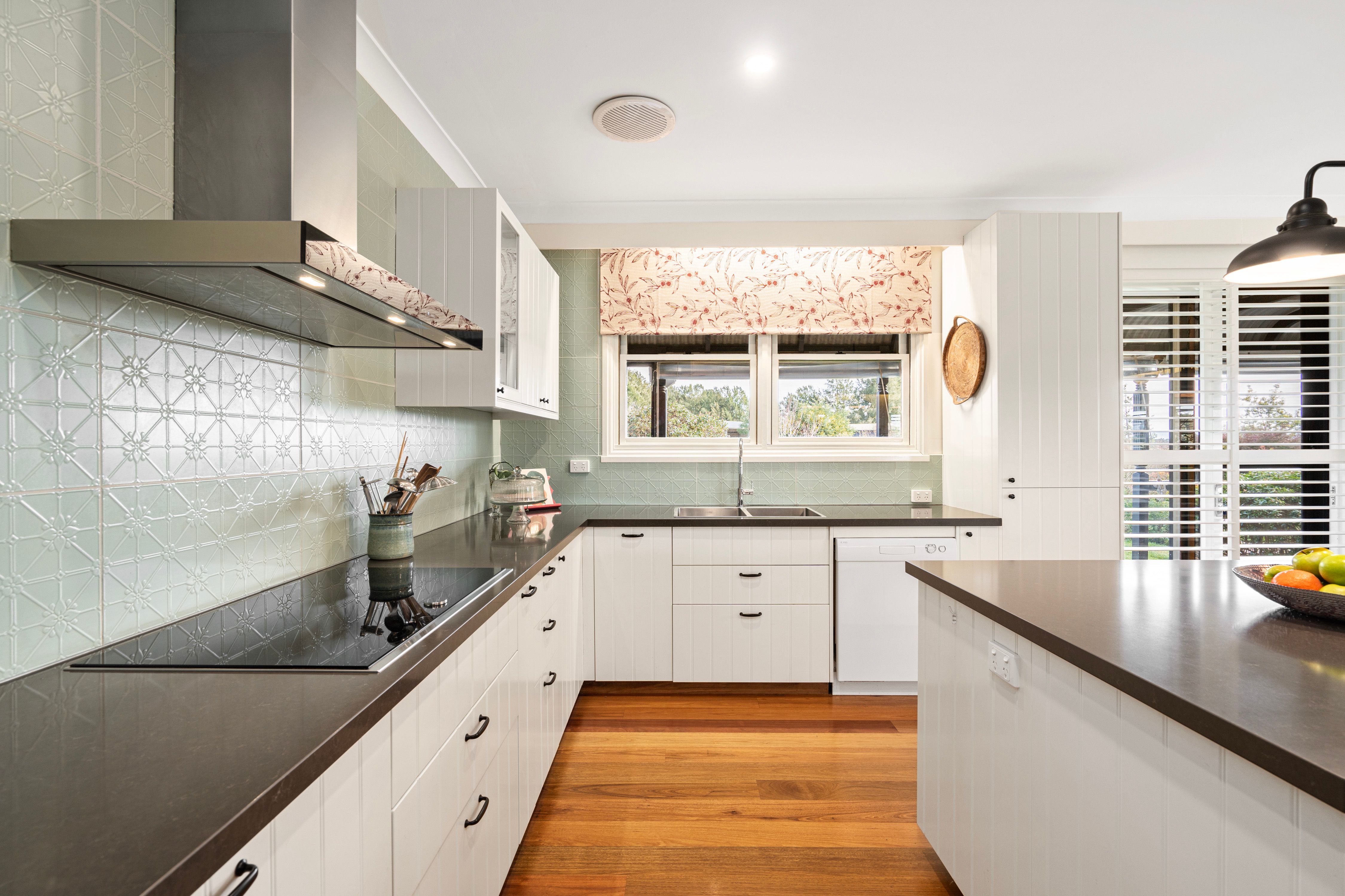 206 Grahams Road — photo 6 of 30
