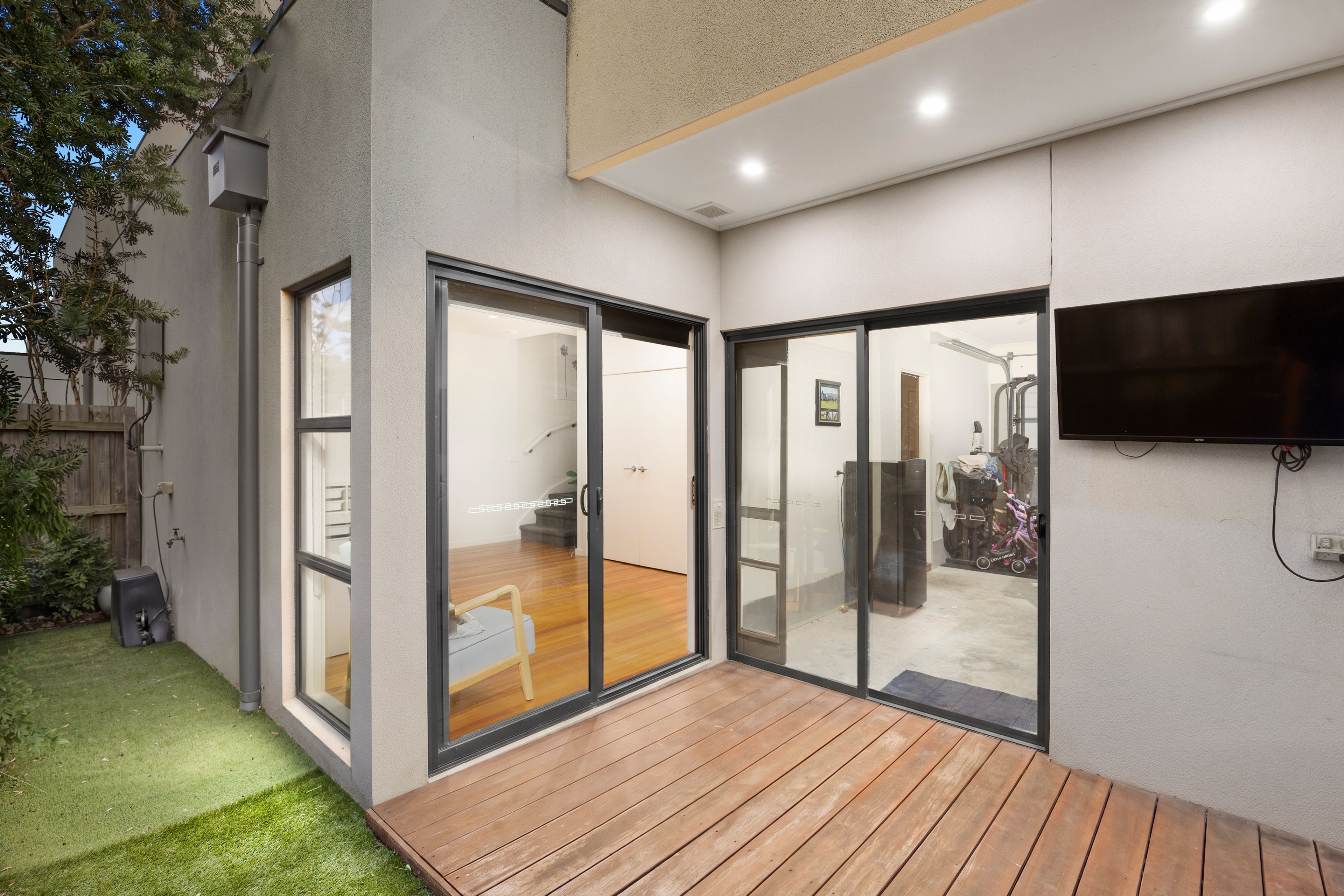 3/50 Adele Avenue — photo 16 of 18