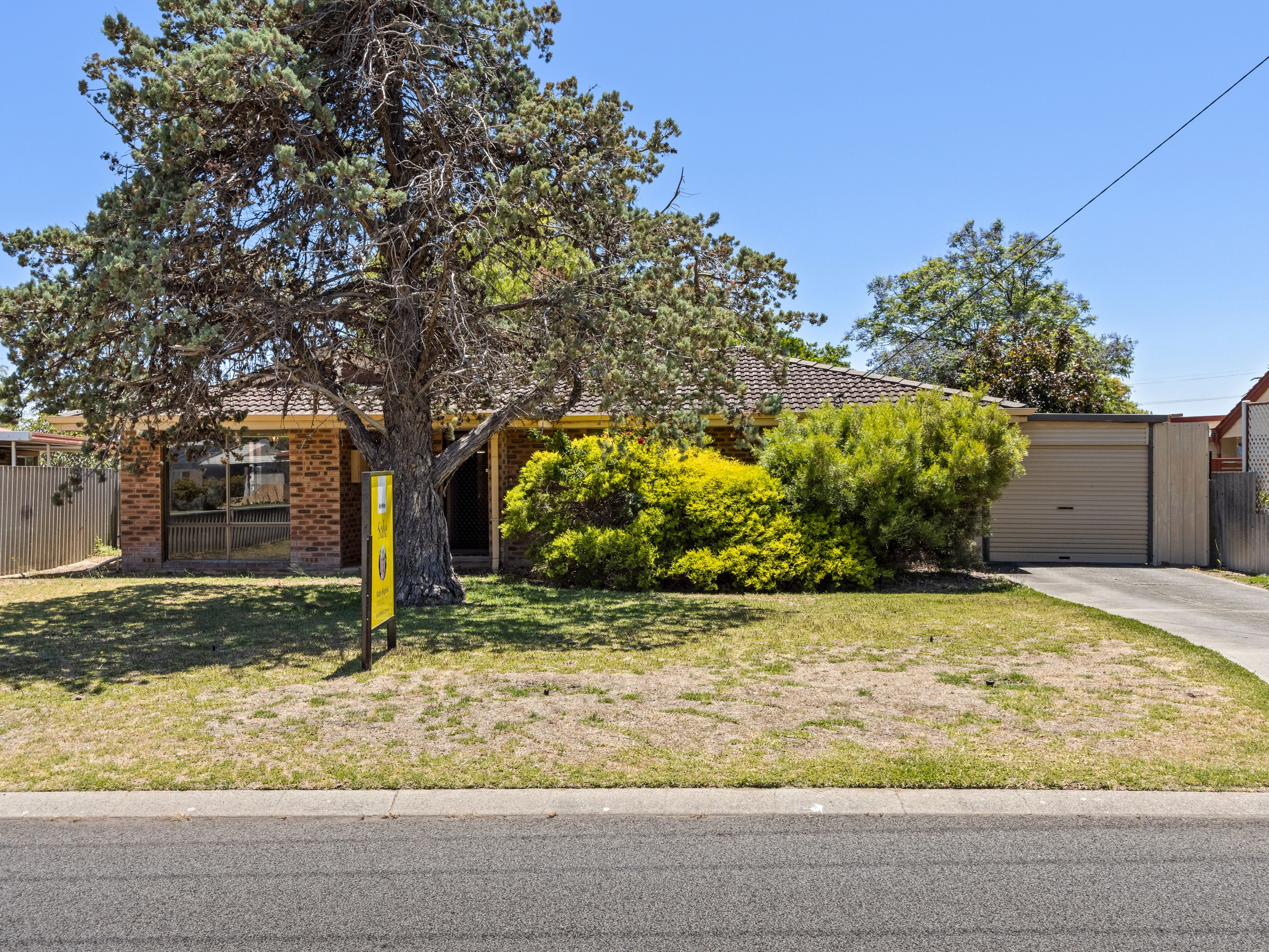 35 Haselmere Circus, Rockingham, WA 6168