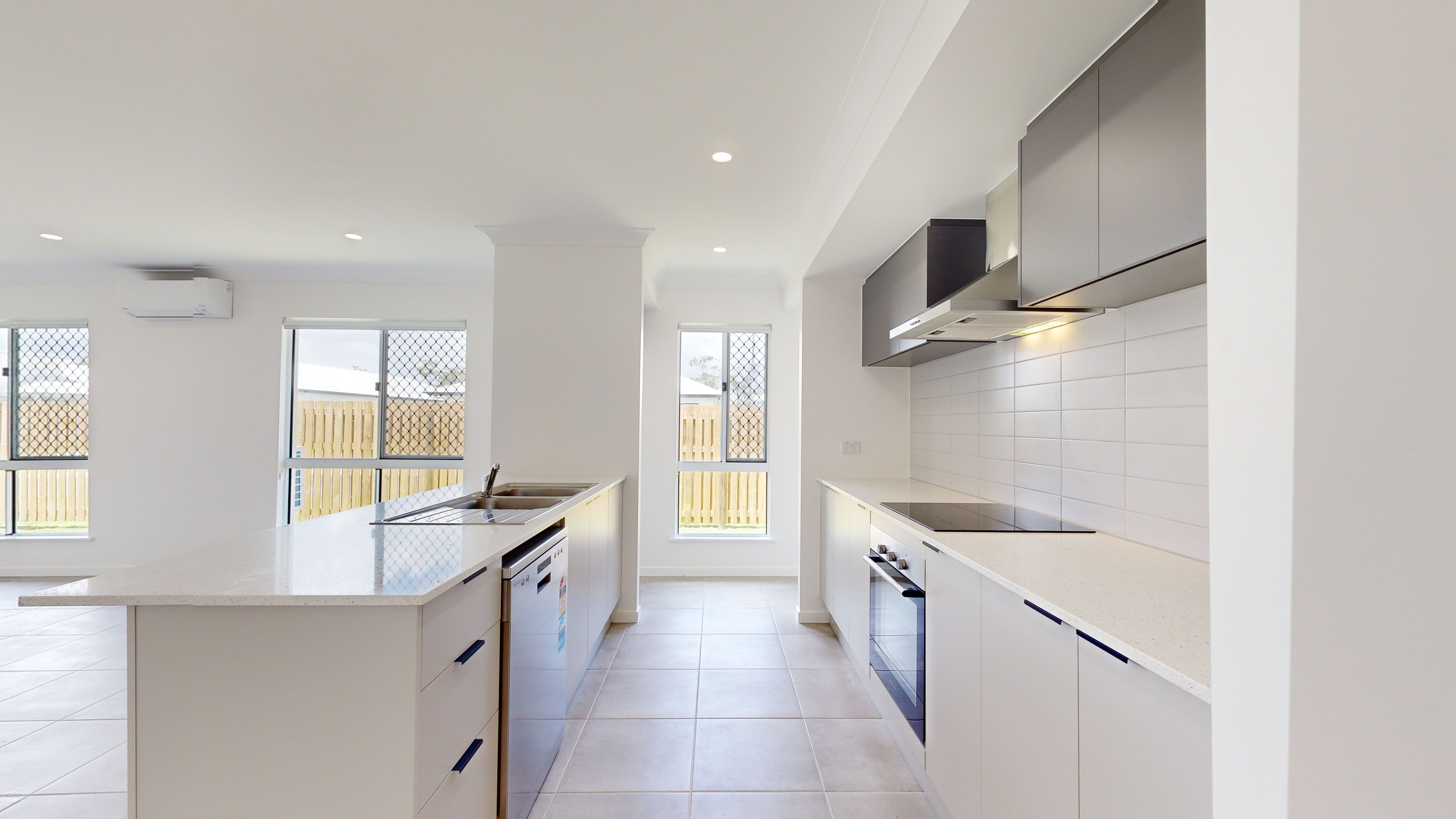 33 Vasa Street — photo 4 of 10