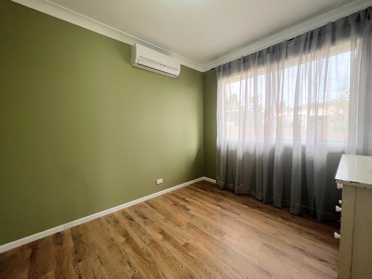 28 Jones Street — photo 8 of 12
