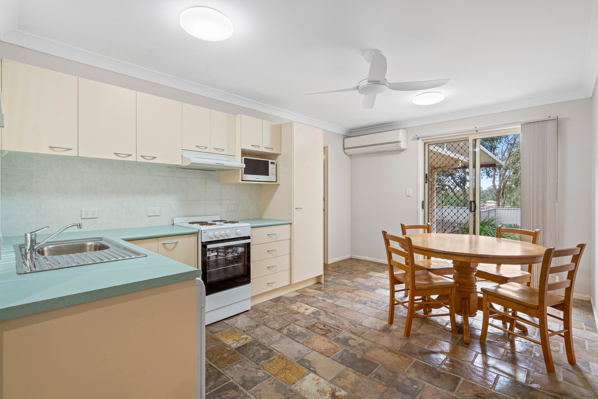 42 Meera Street — photo 20 of 30