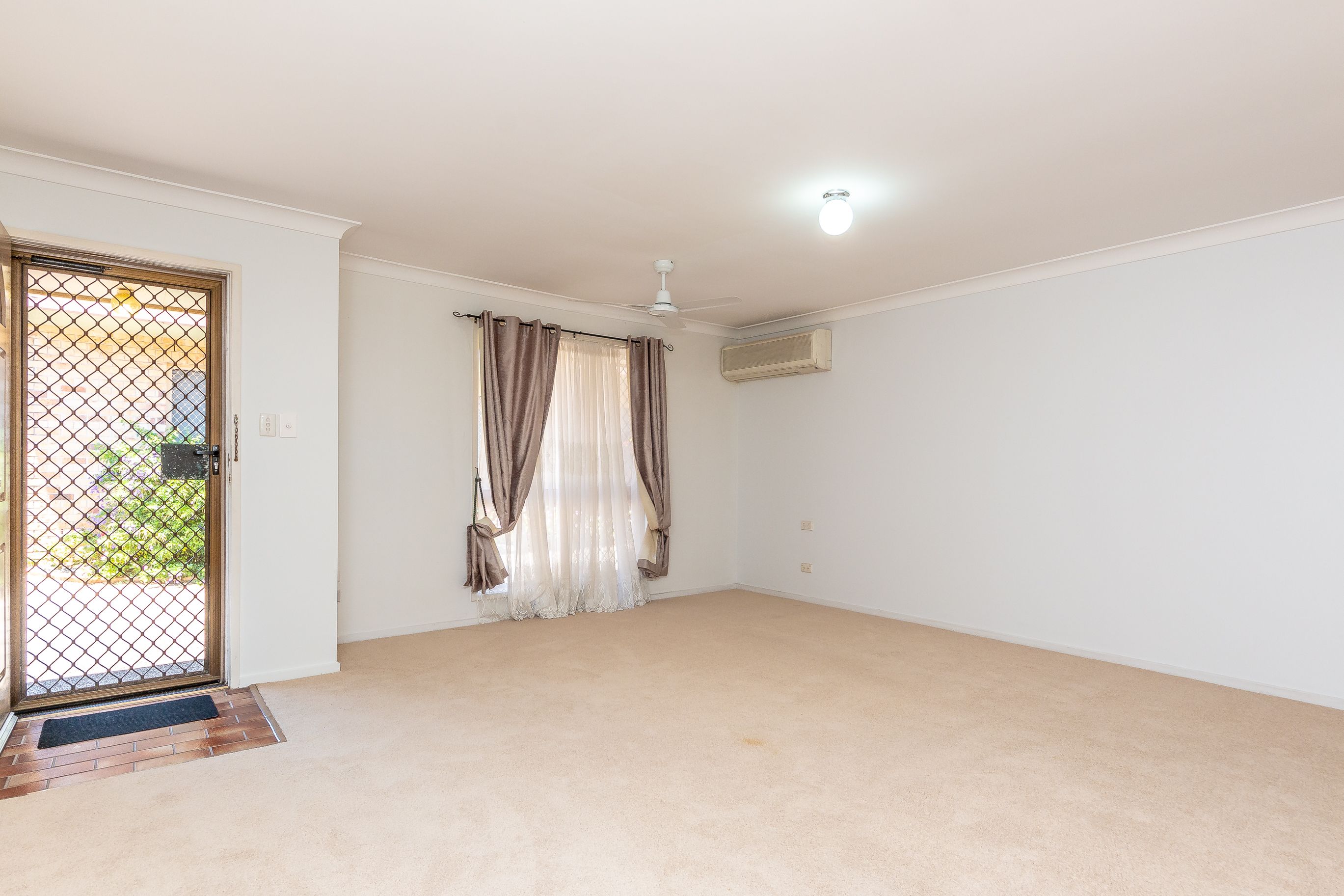 2/385 Oxley Avenue, Redcliffe, QLD 4020