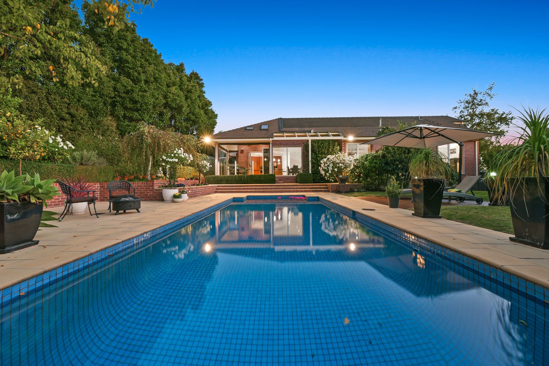 8-10 Old Trafford, Berwick, VIC 3806
