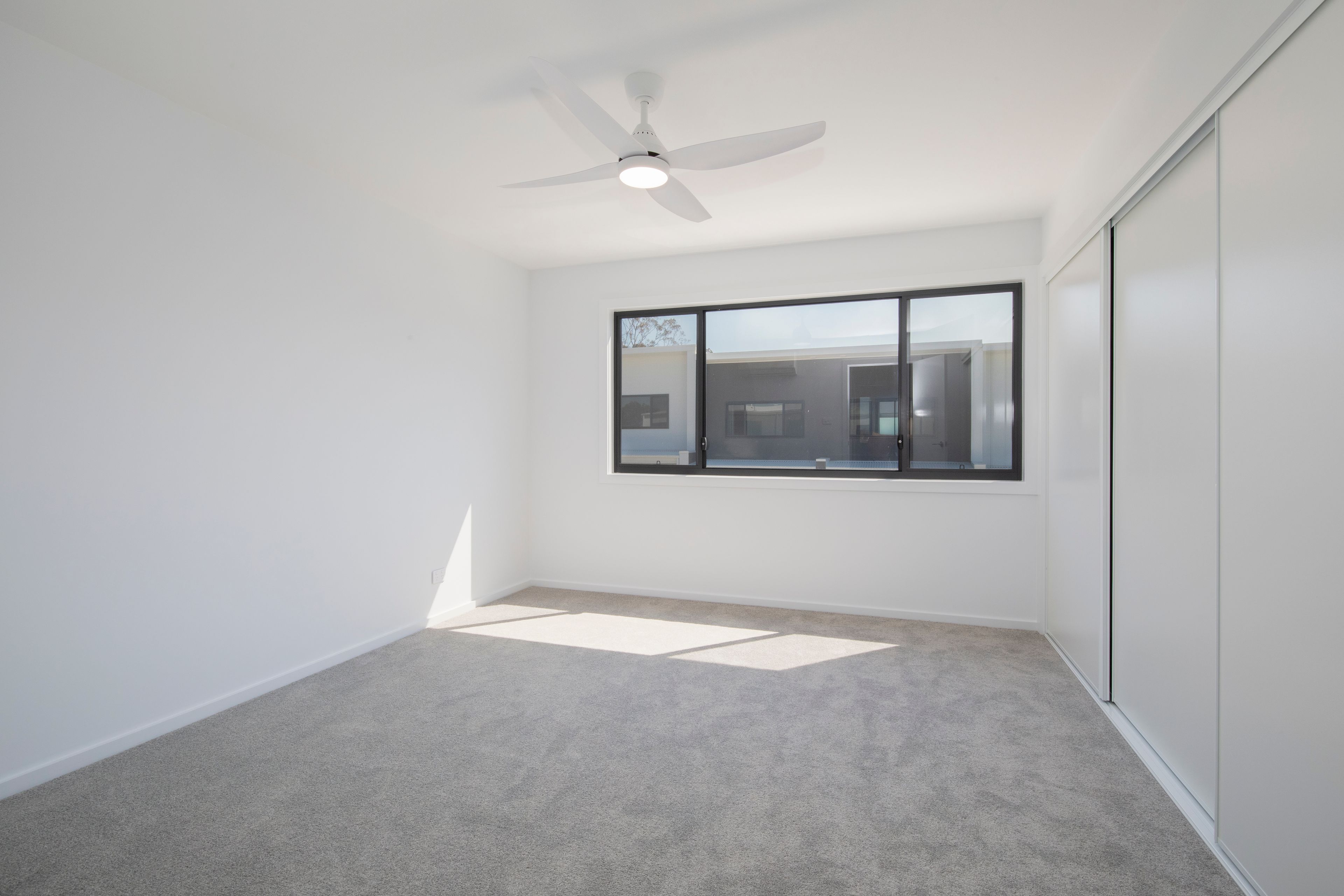 5/2 Corymbia Way — photo 10 of 15