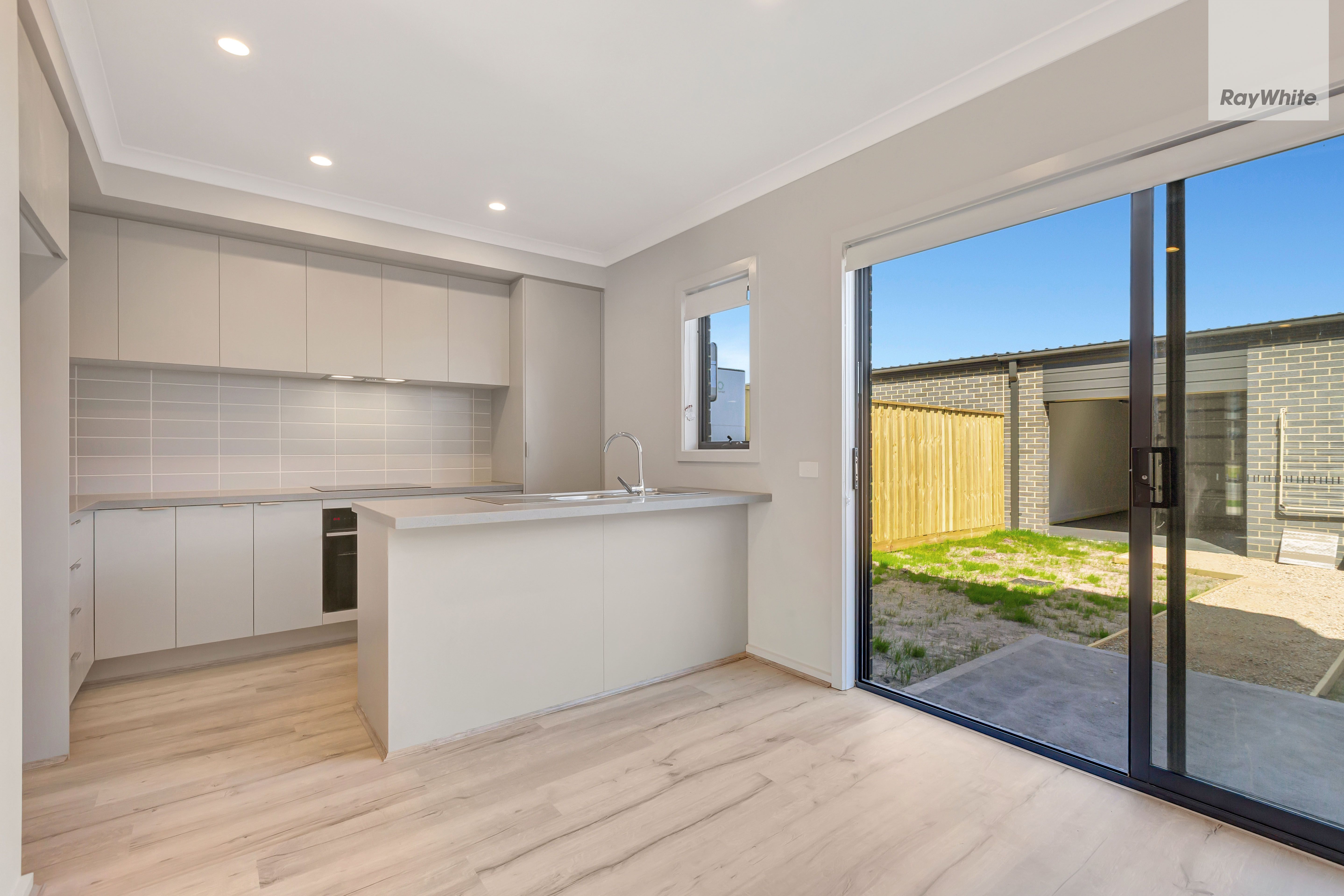 99 Garrong Avenue — photo 4 of 11