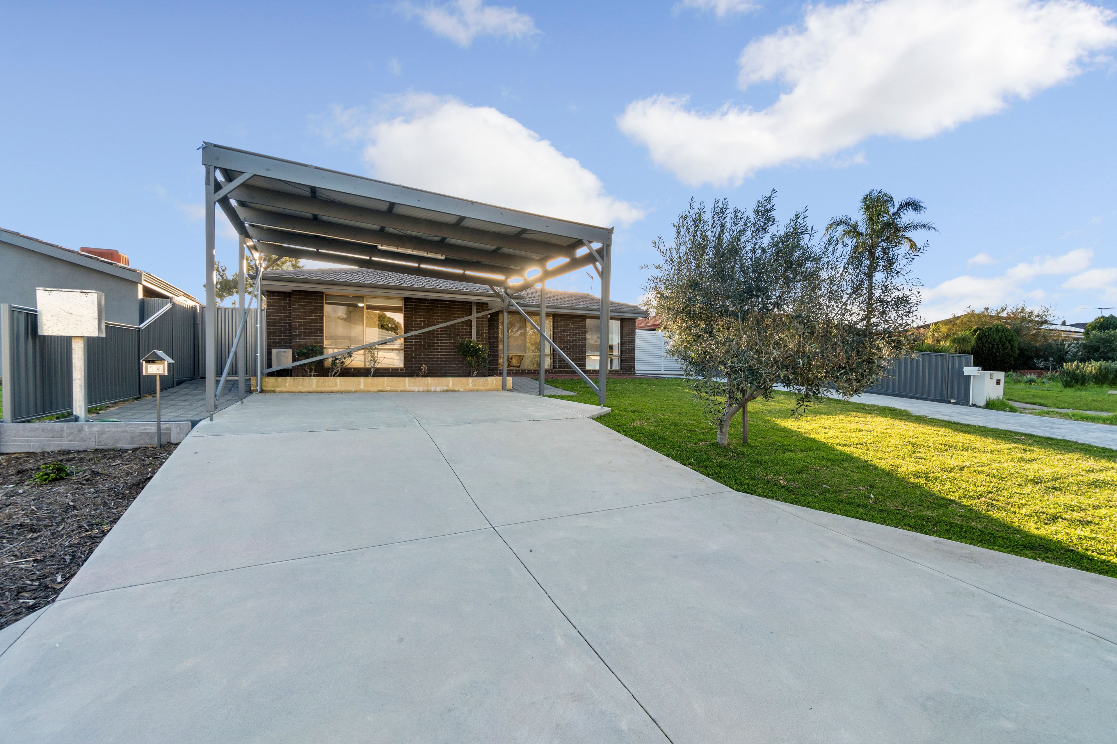 13 McAllister Way, Beechboro, WA 6063