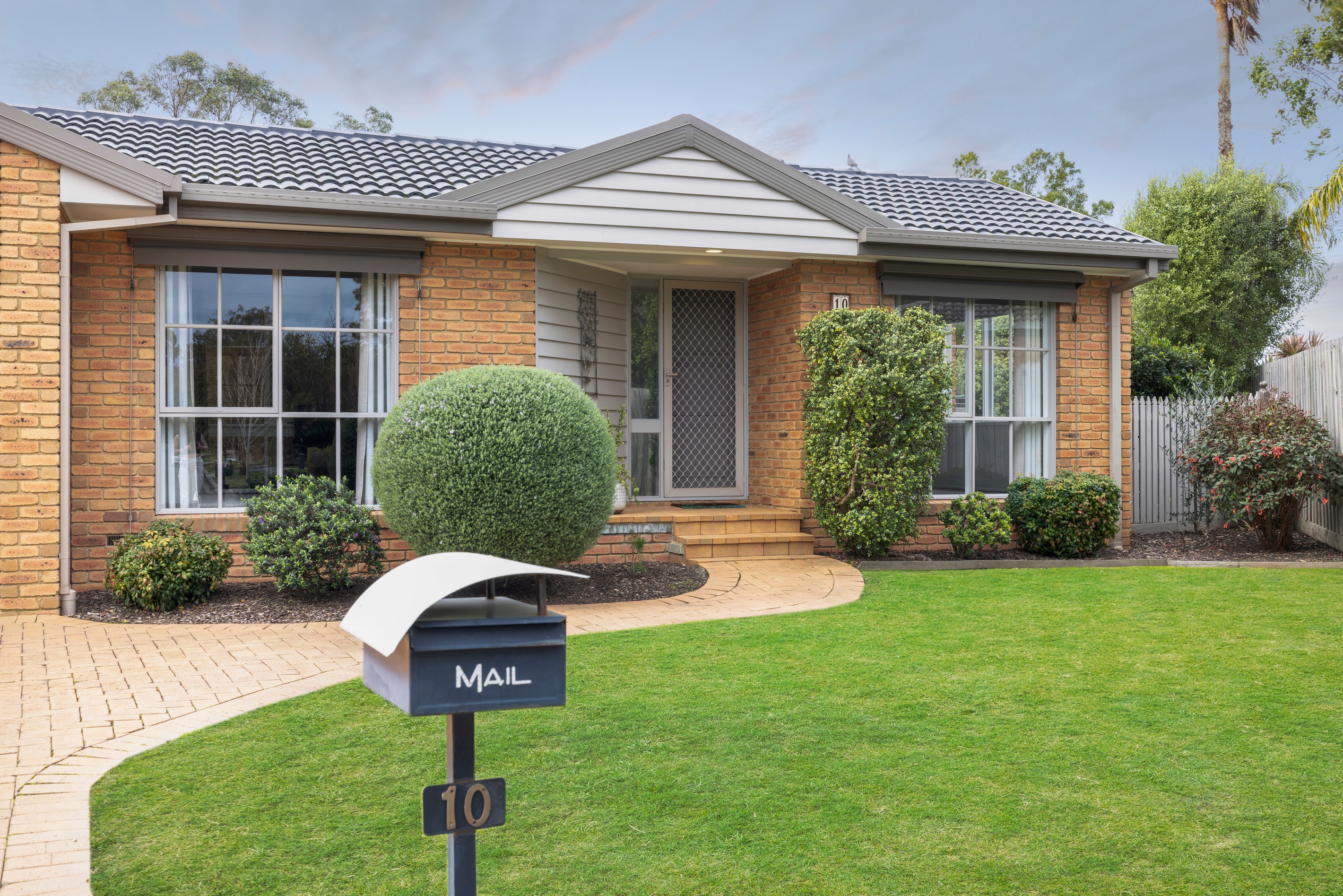 10 Adam Close, Rowville, VIC 3178