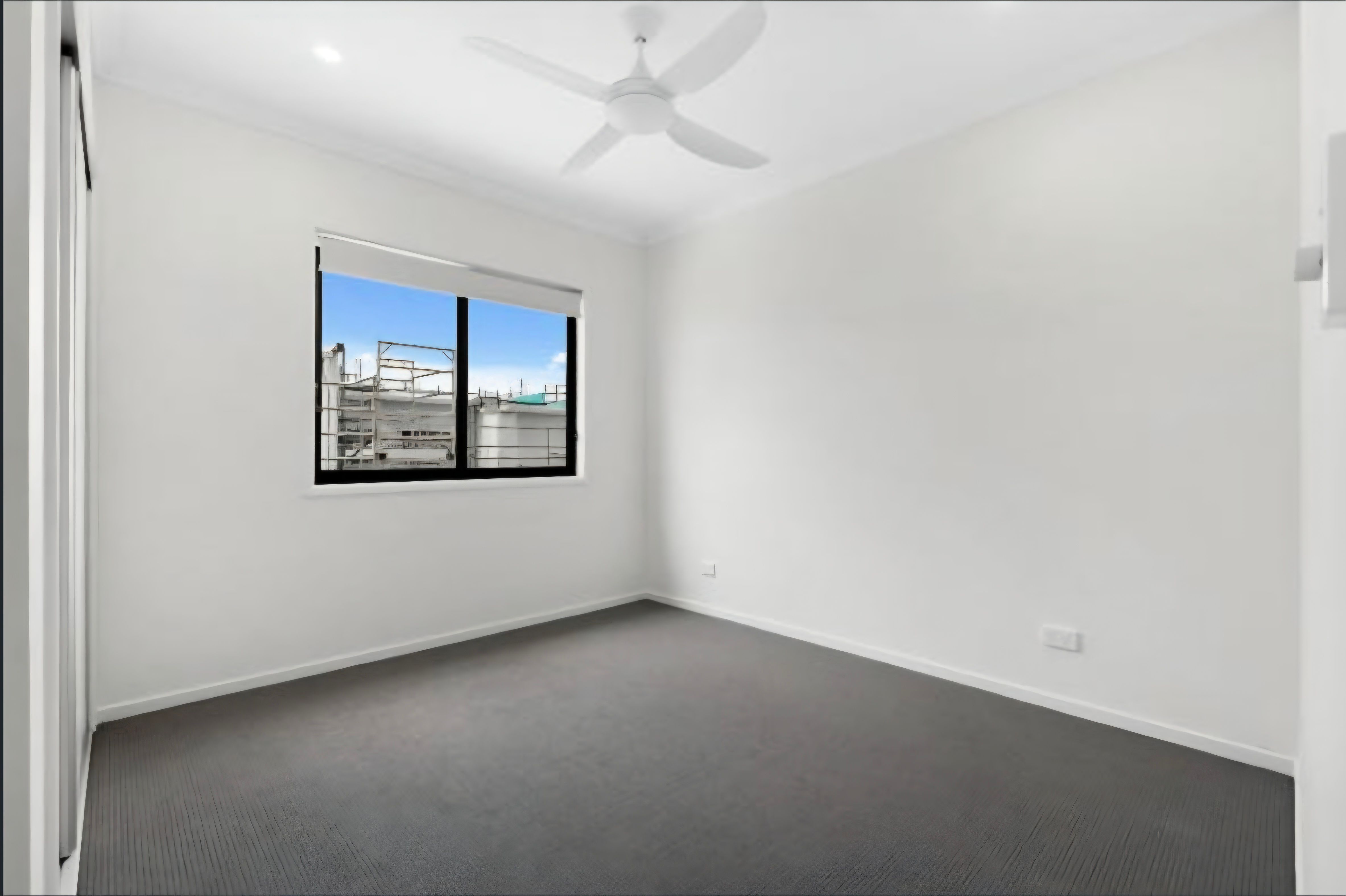 32 Corymbia Street — photo 8 of 17