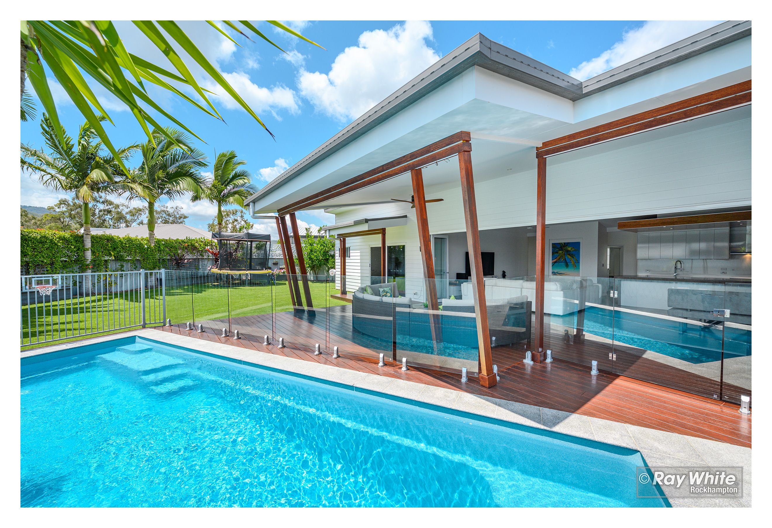 10 Waratah Court, Norman Gardens, QLD 4701