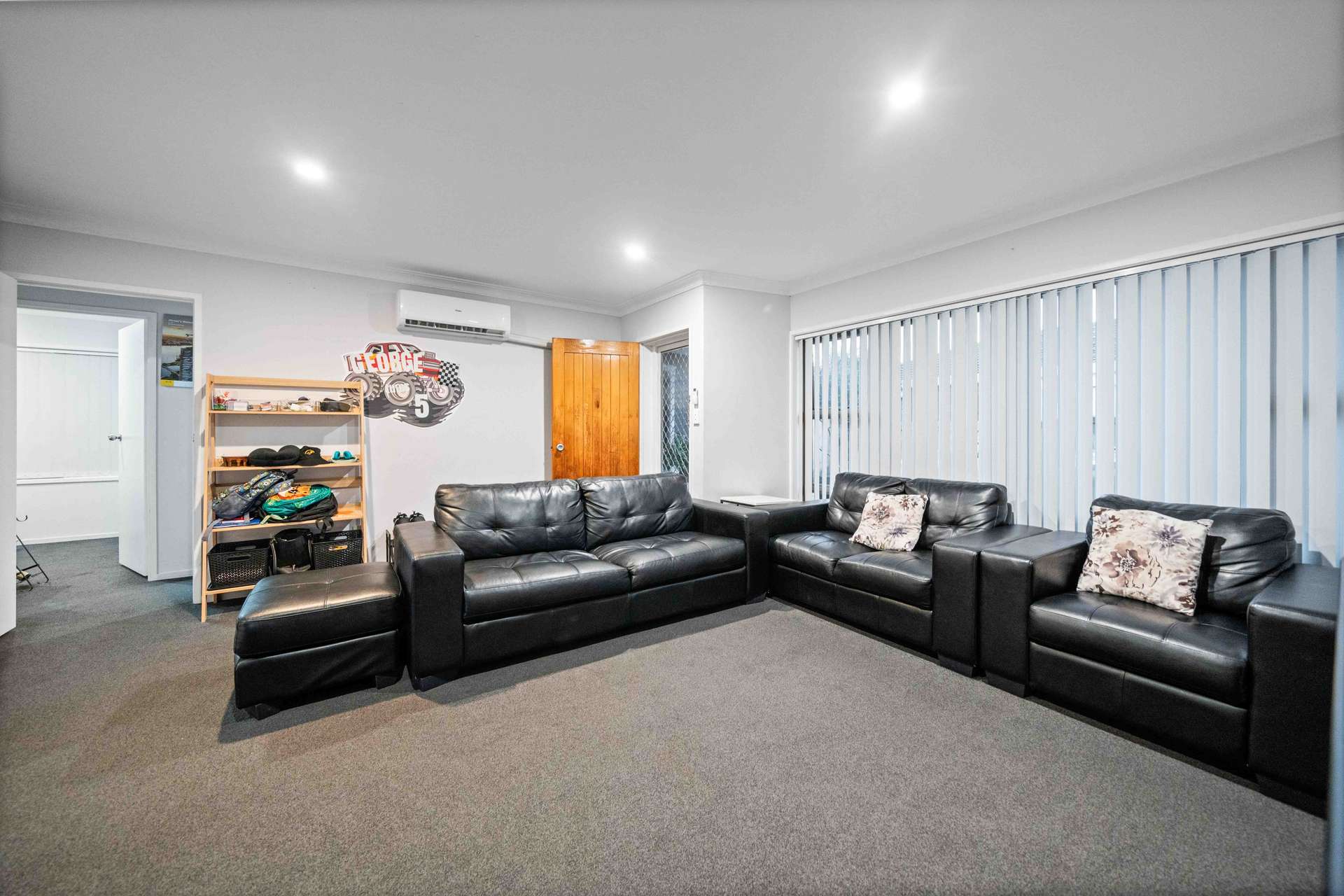 4/66 Birdwood Avenue photo 2