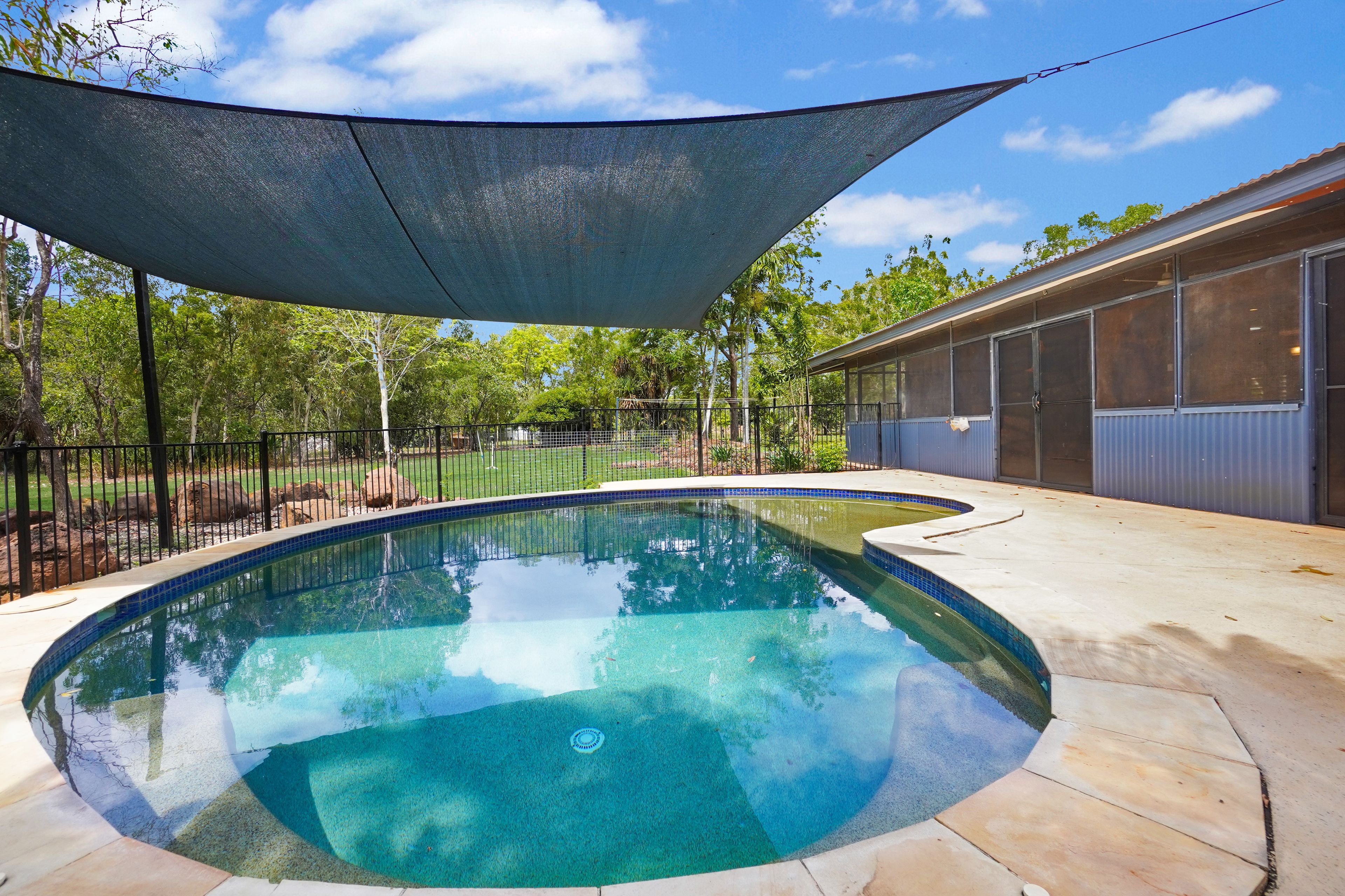 100 Bronzewing Avenue, Howard Springs, NT 0835