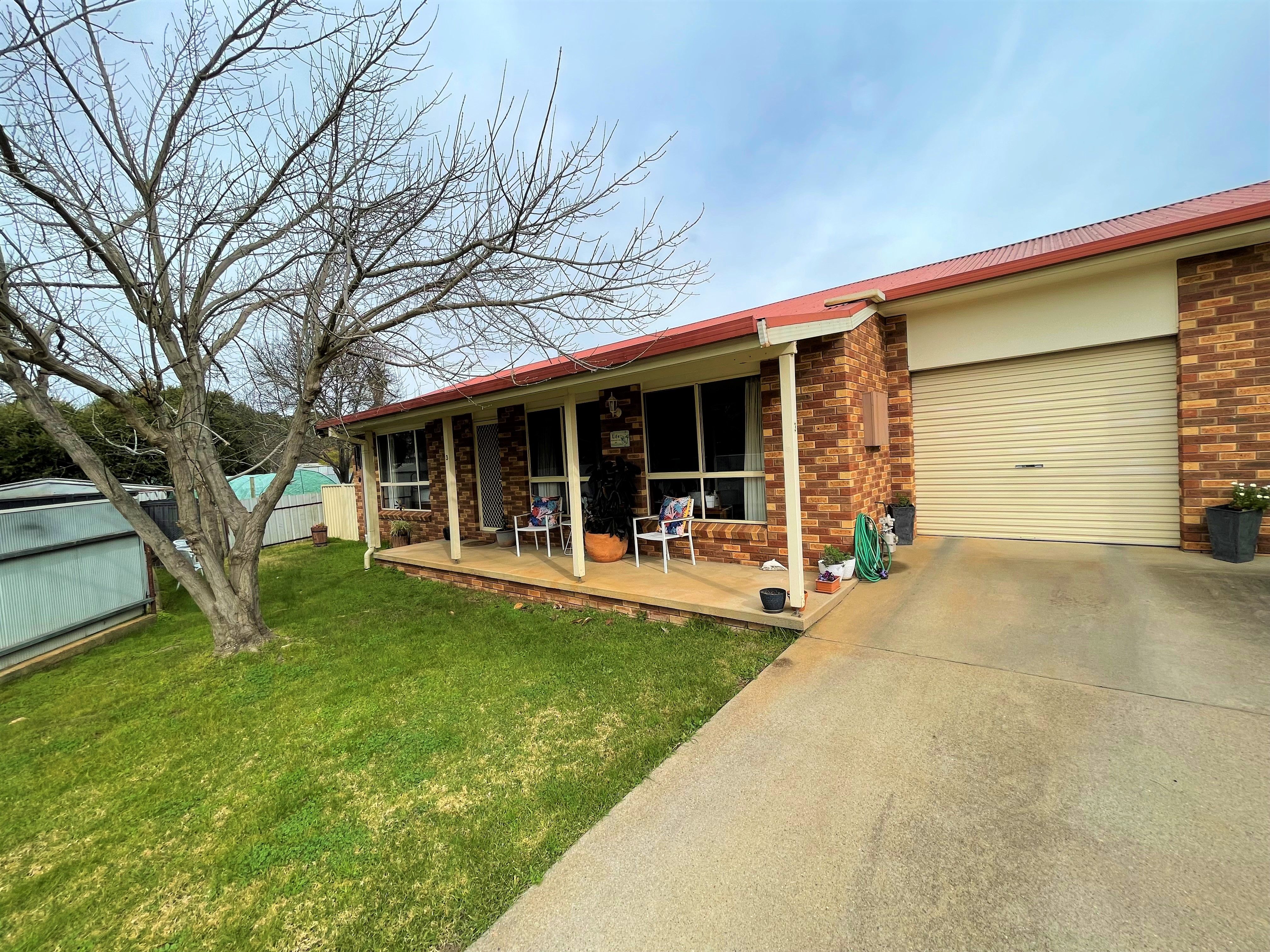 2-4 Cowper Street, Young NSW 2594