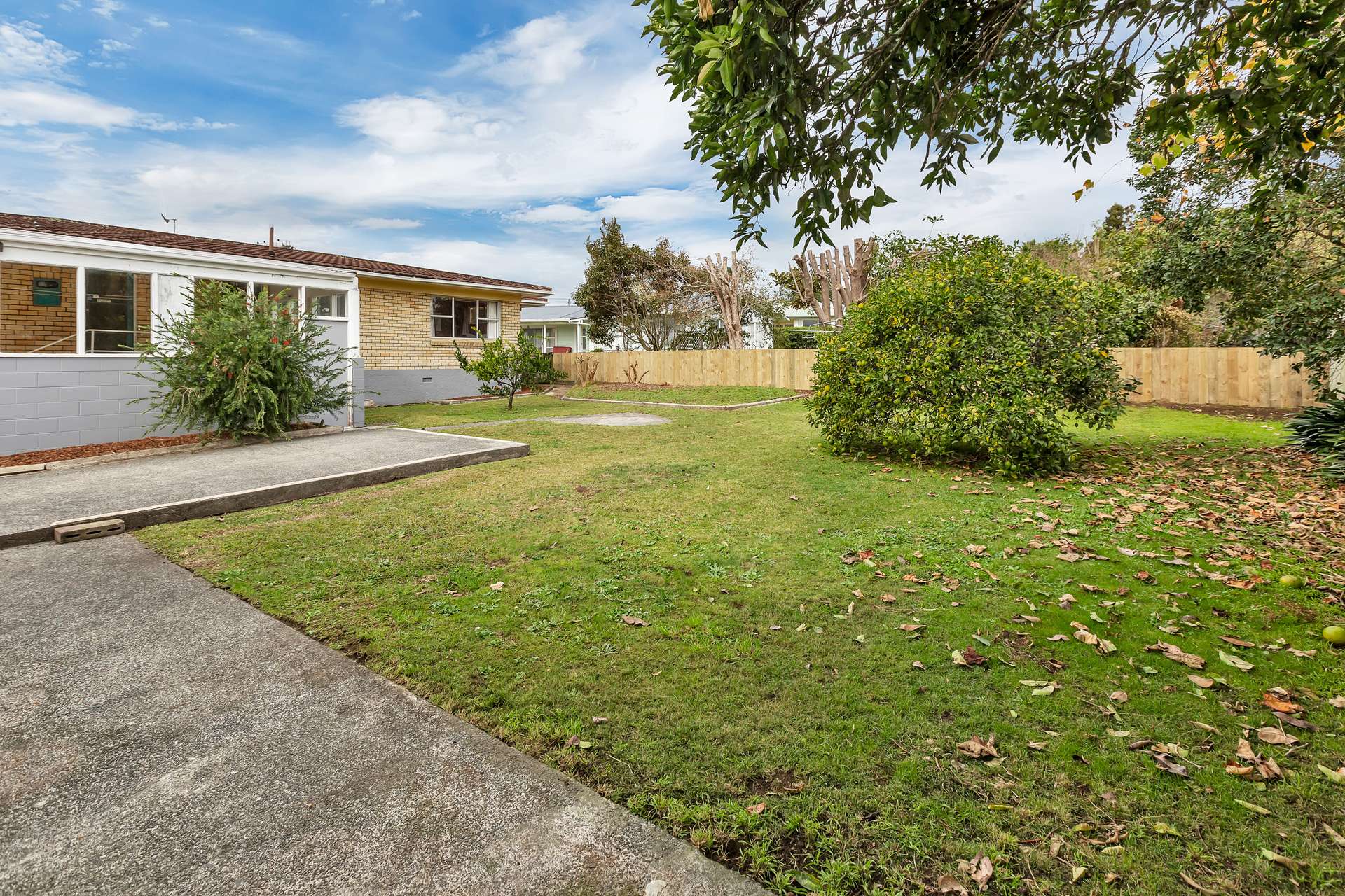 11 Te Paka Crescent photo 2