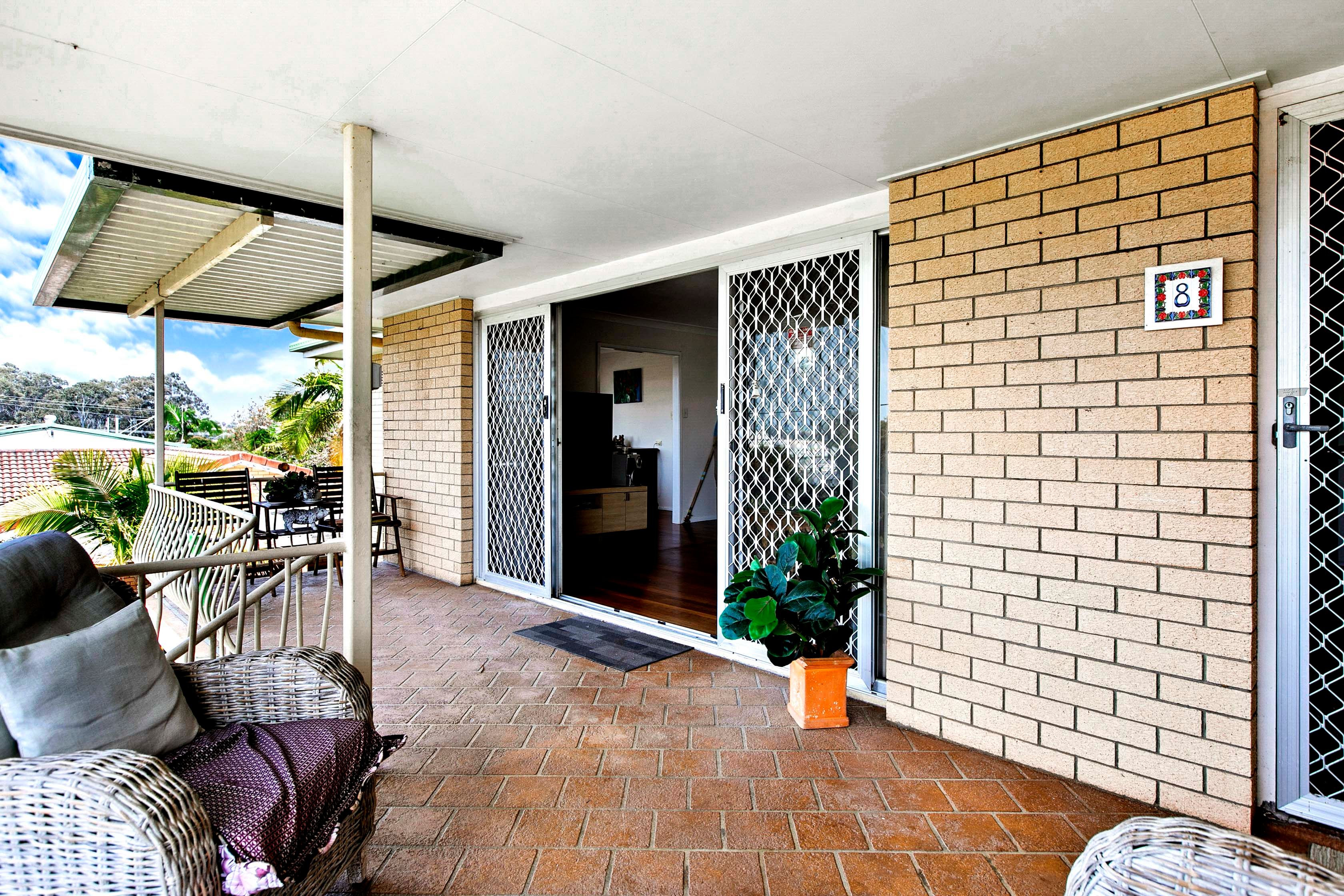 8 Leith Street — photo 4 of 25