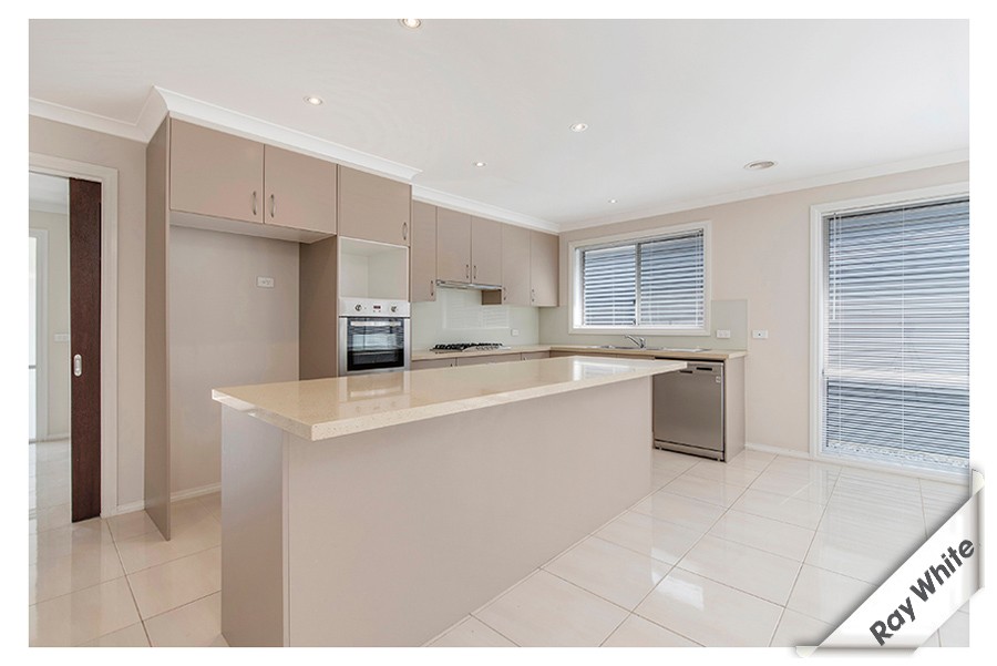 16 Walter Crocker Crescent, Casey, ACT 2913