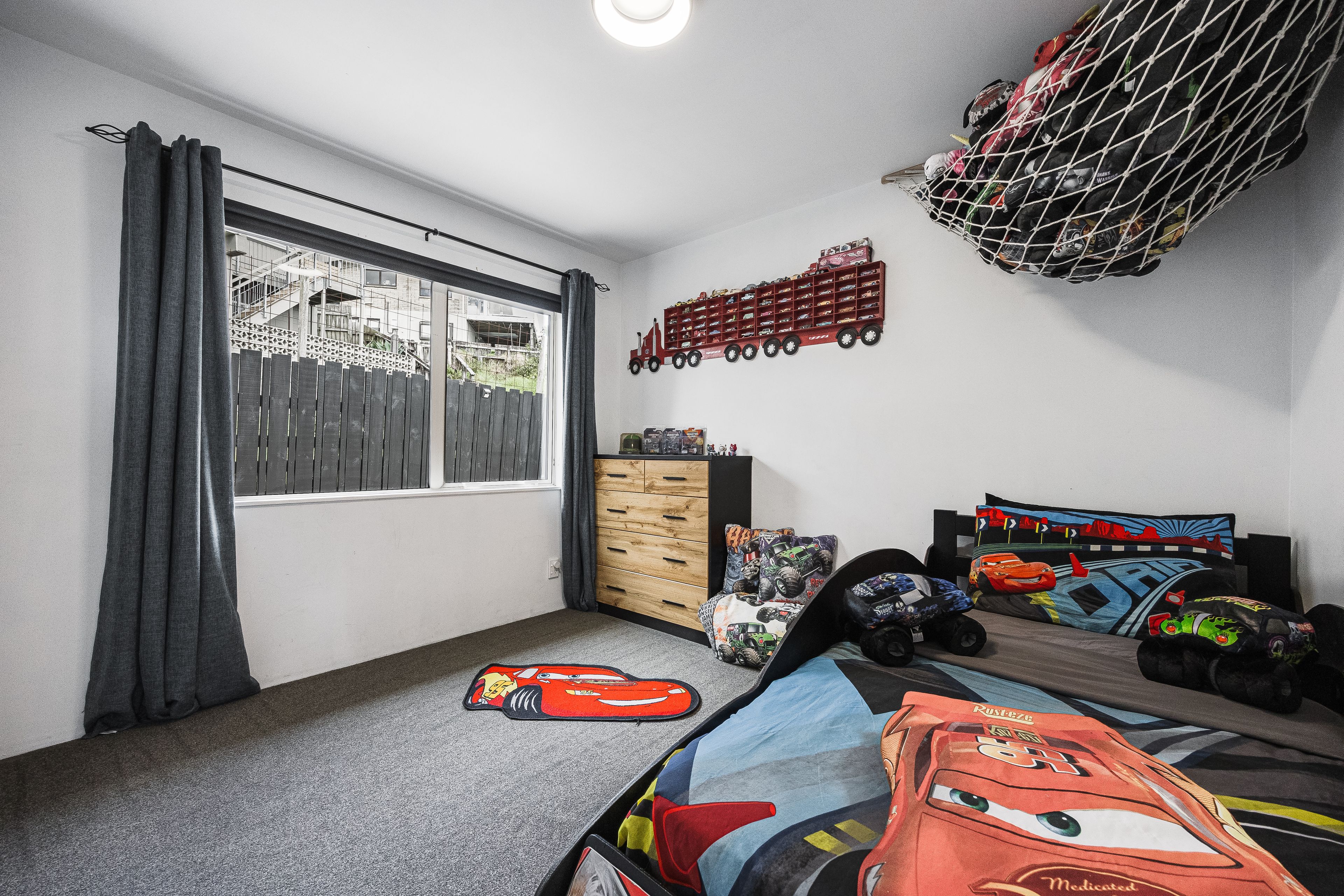 22 Whangaparaoa Road, Red Beach, Rodney