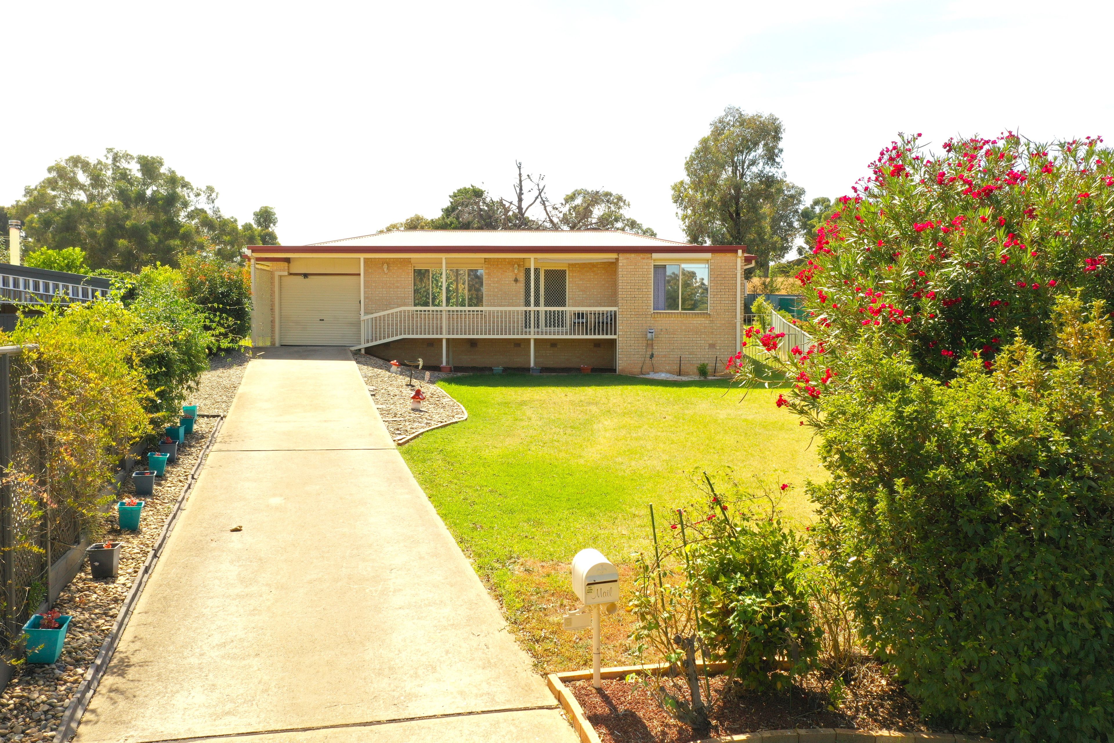 9 Samuel Court, Young, NSW 2594
