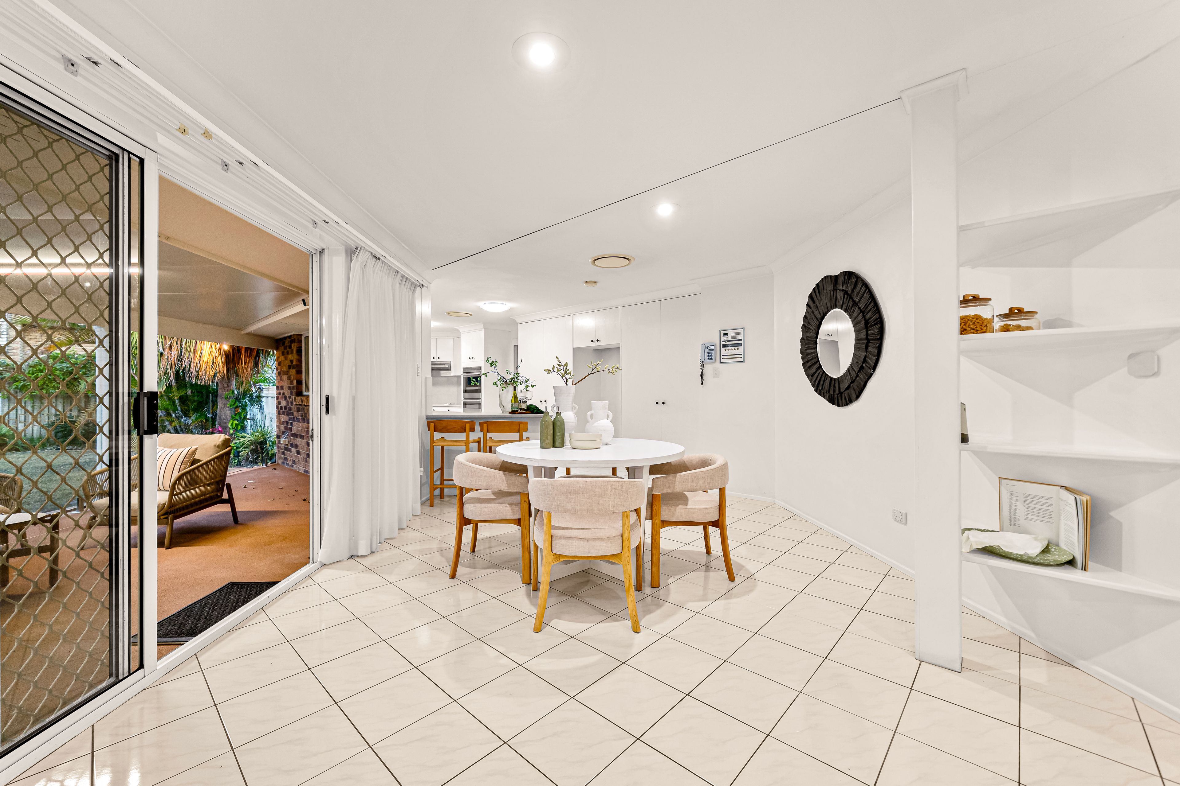 9 Willmott Court — photo 12 of 30