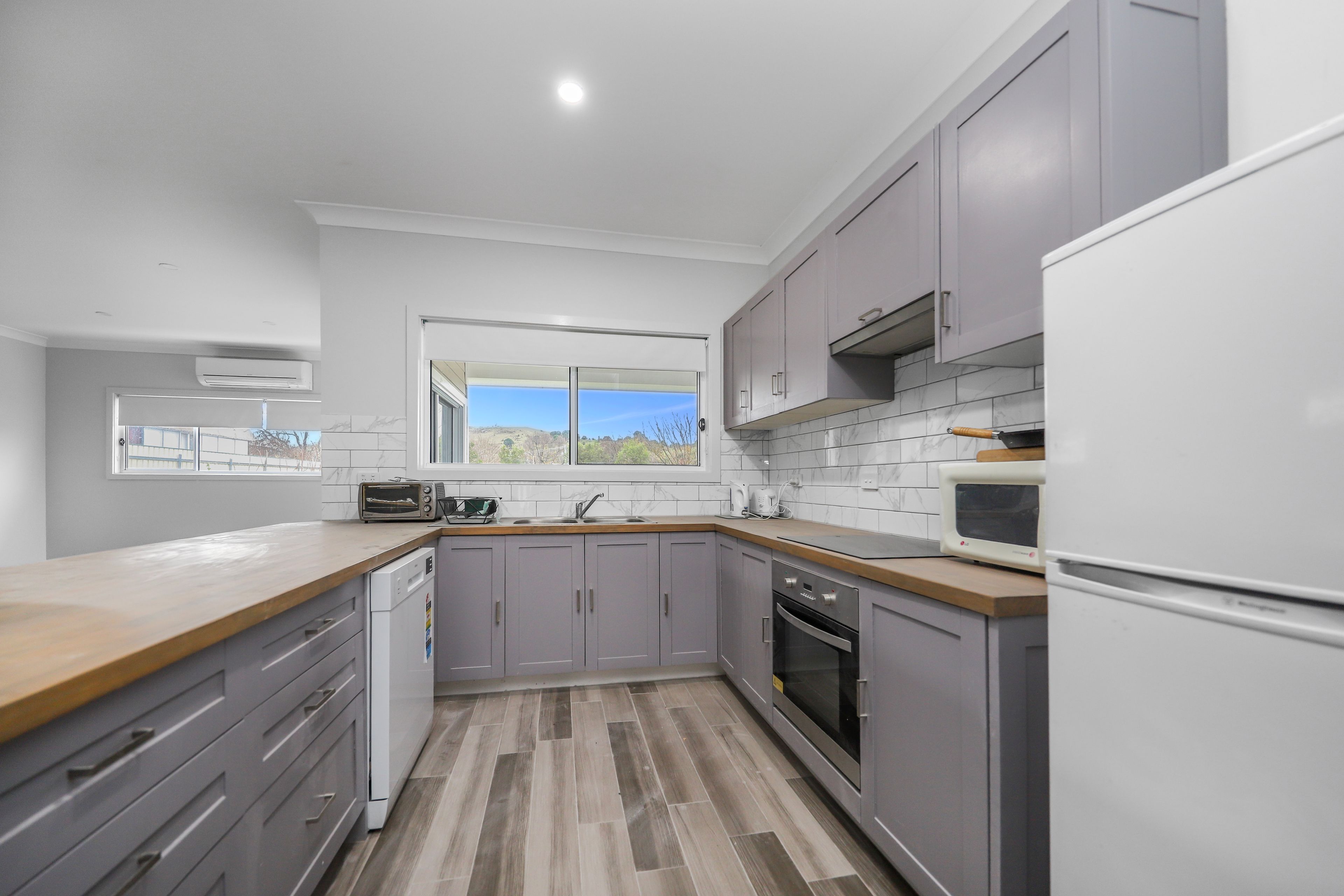 78 Lockhart Street — photo 3 of 12