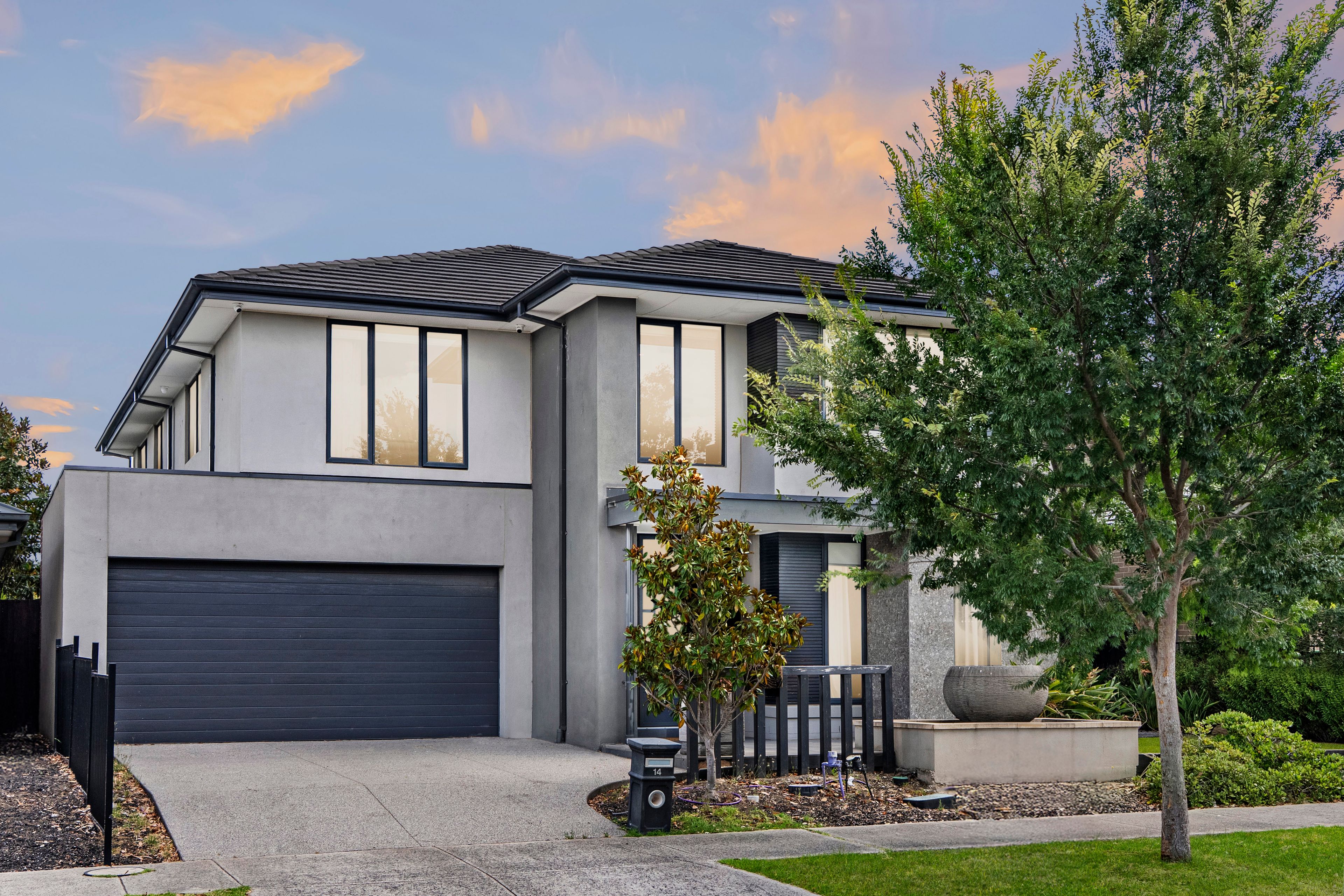 14 Whiteleaf Drive, Mickleham VIC 3064