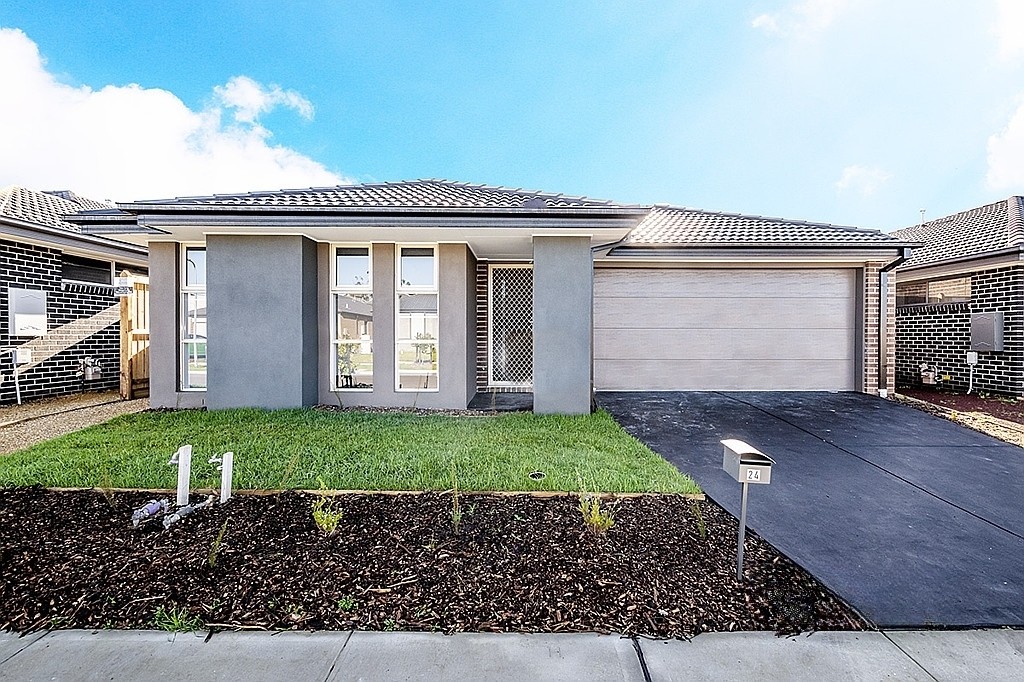 24 Millicent Parade, Officer, VIC 3809