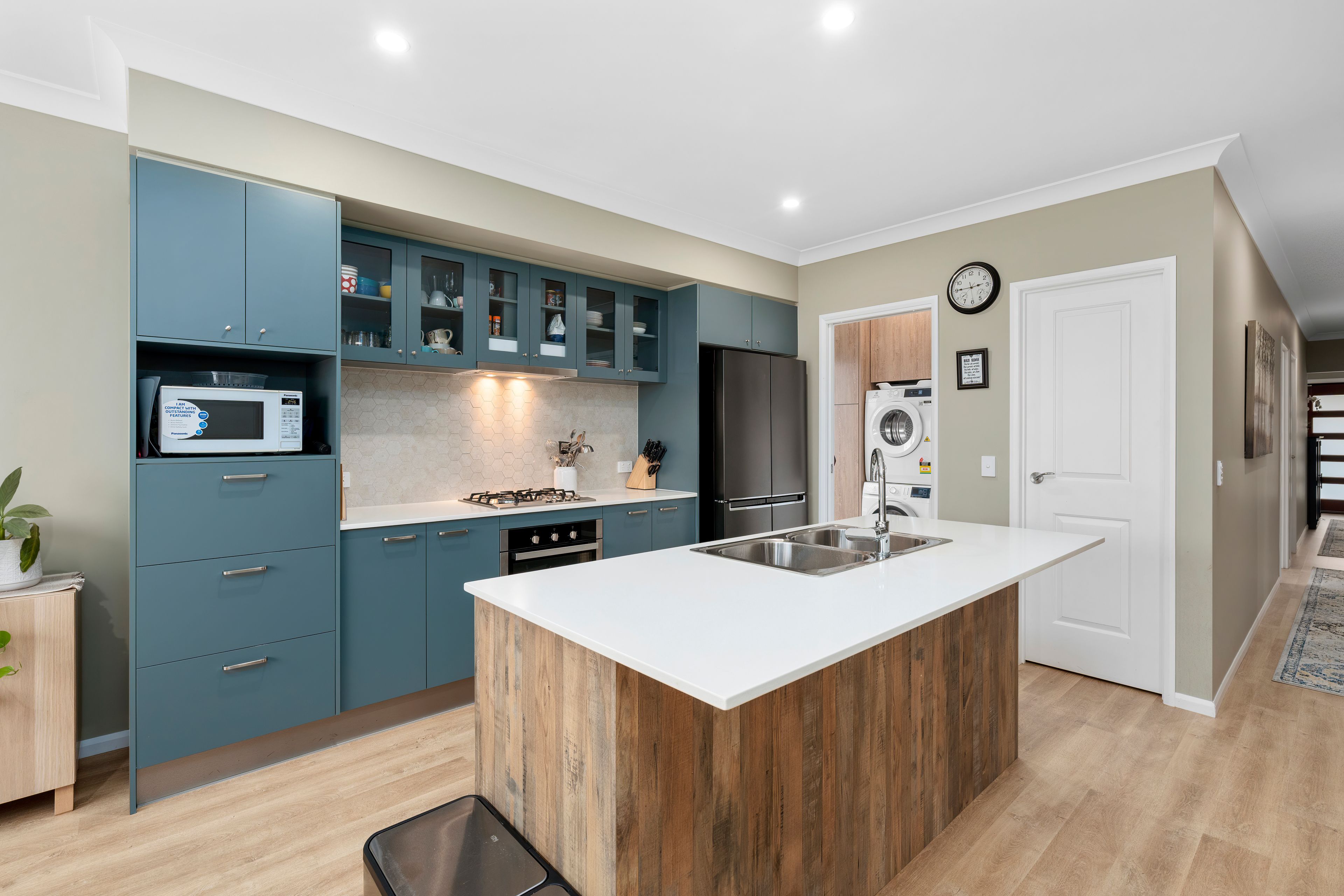 15 Lapwing Drive, Bahrs Scrub, QLD 4207