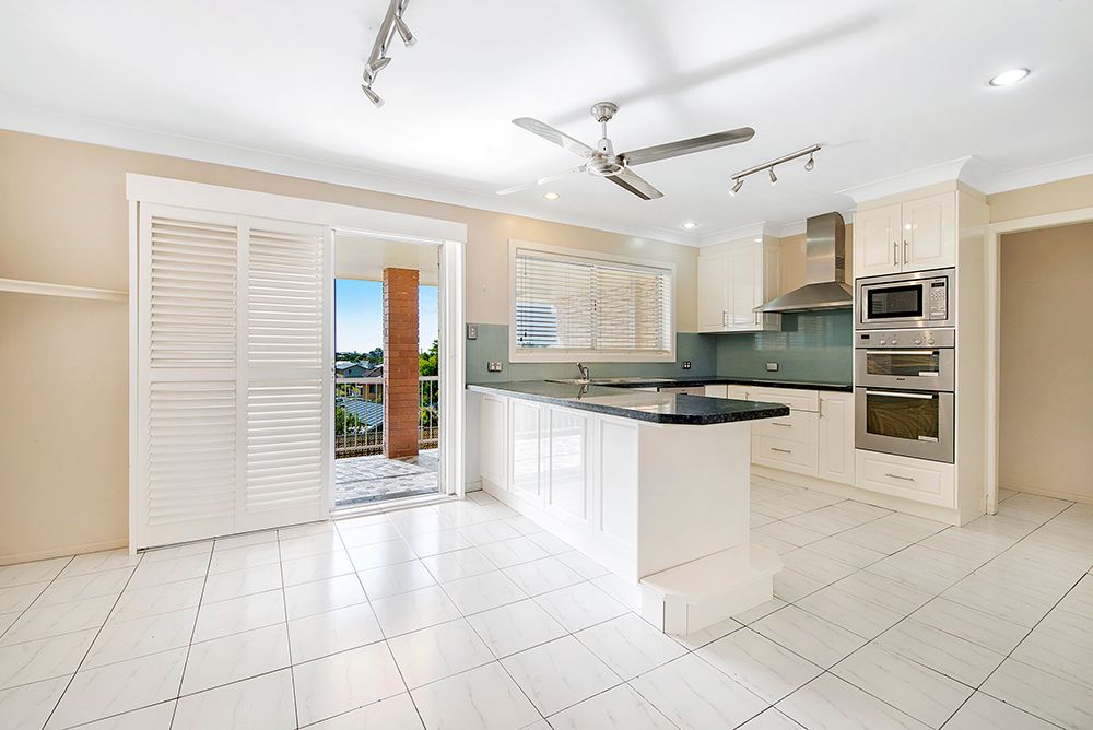 60 Ara Street, Camp Hill, QLD 4152