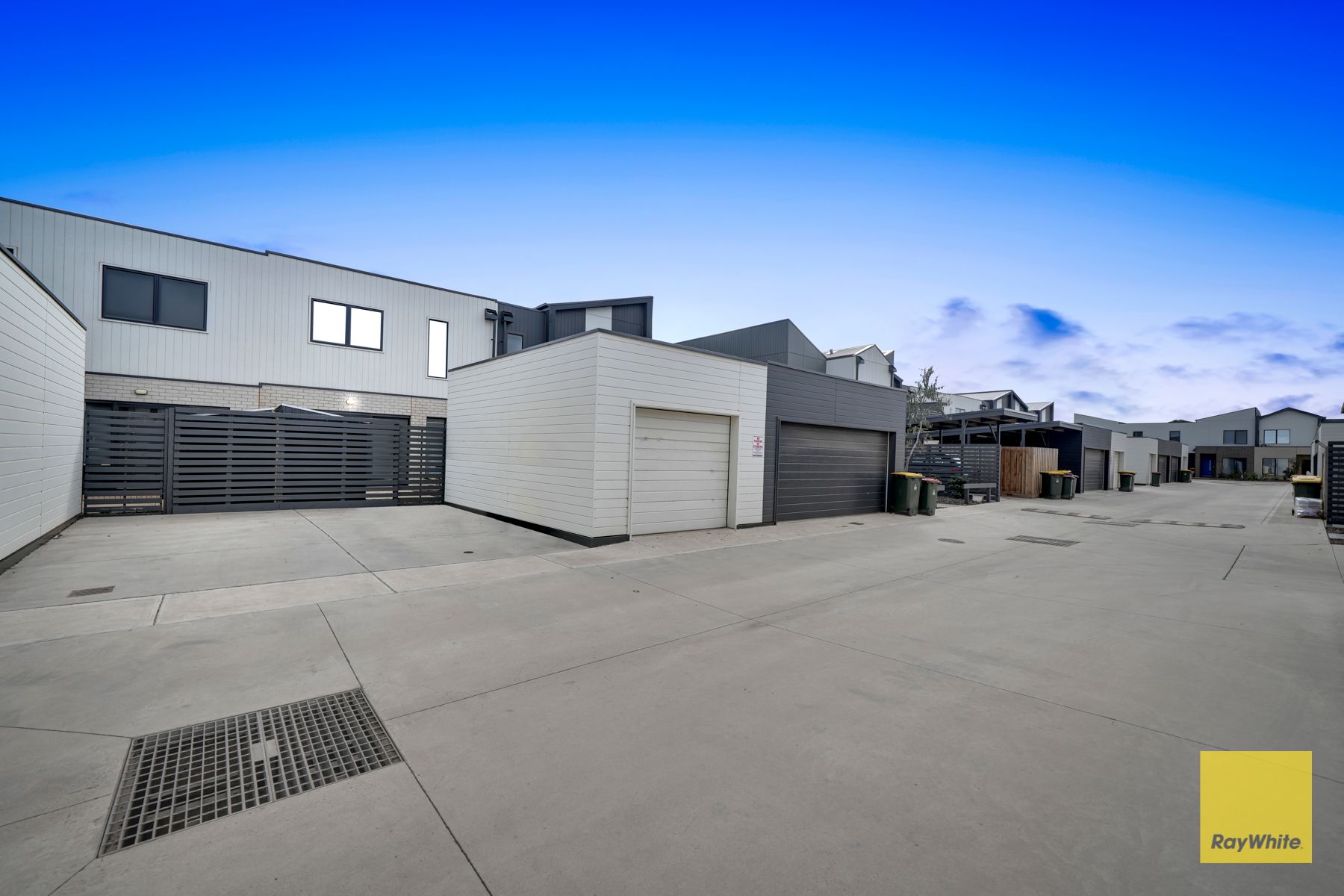 32 Dexter Street — photo 14 of 22