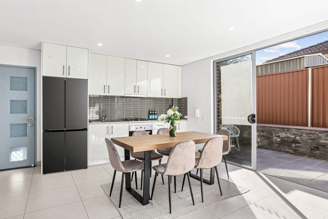 10/84-86 Burwood Road — photo 6 of 11