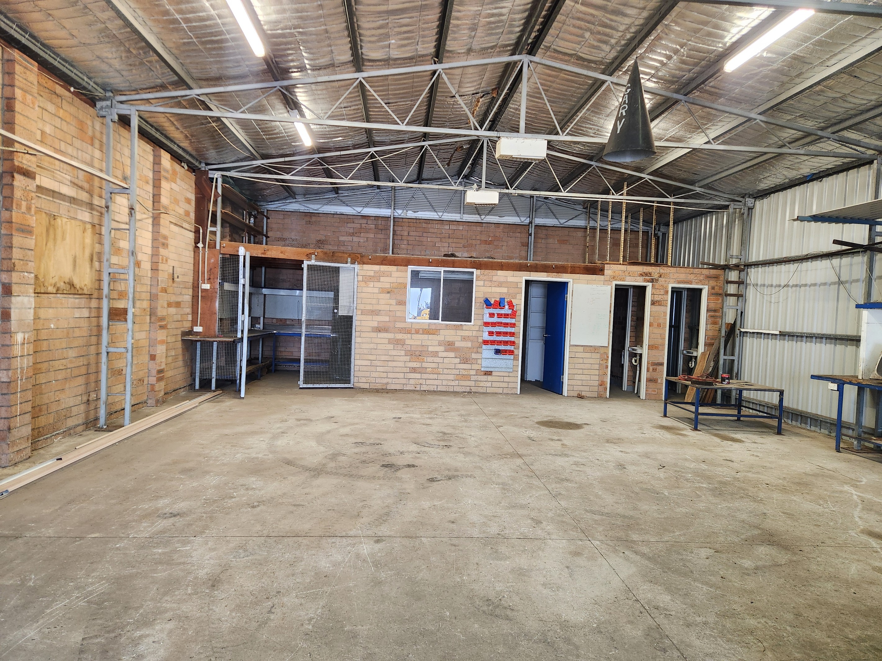 3/2 Commerce Drive, Lake Illawarra, NSW 2528