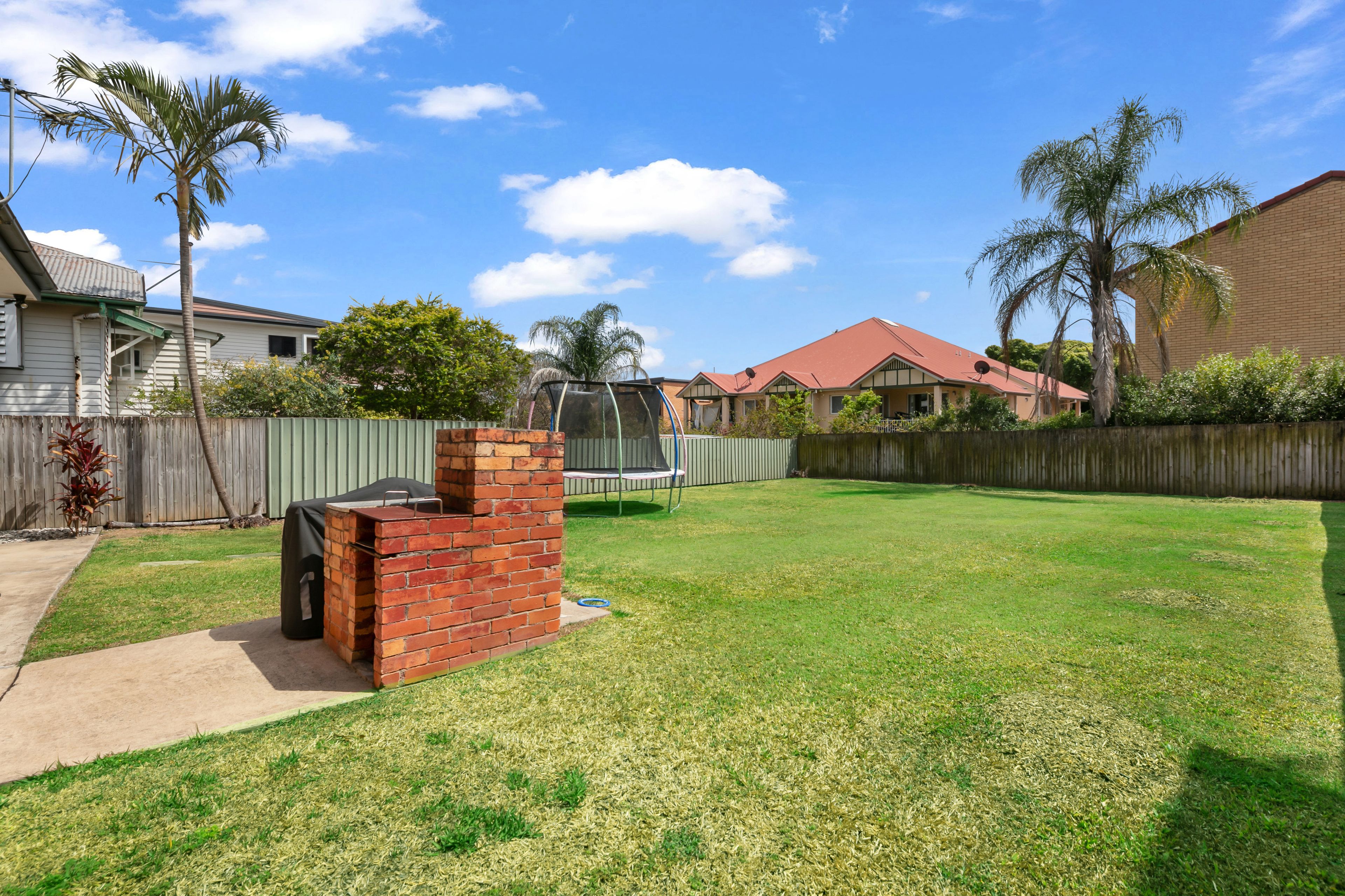 24 Lyon Street — photo 10 of 10