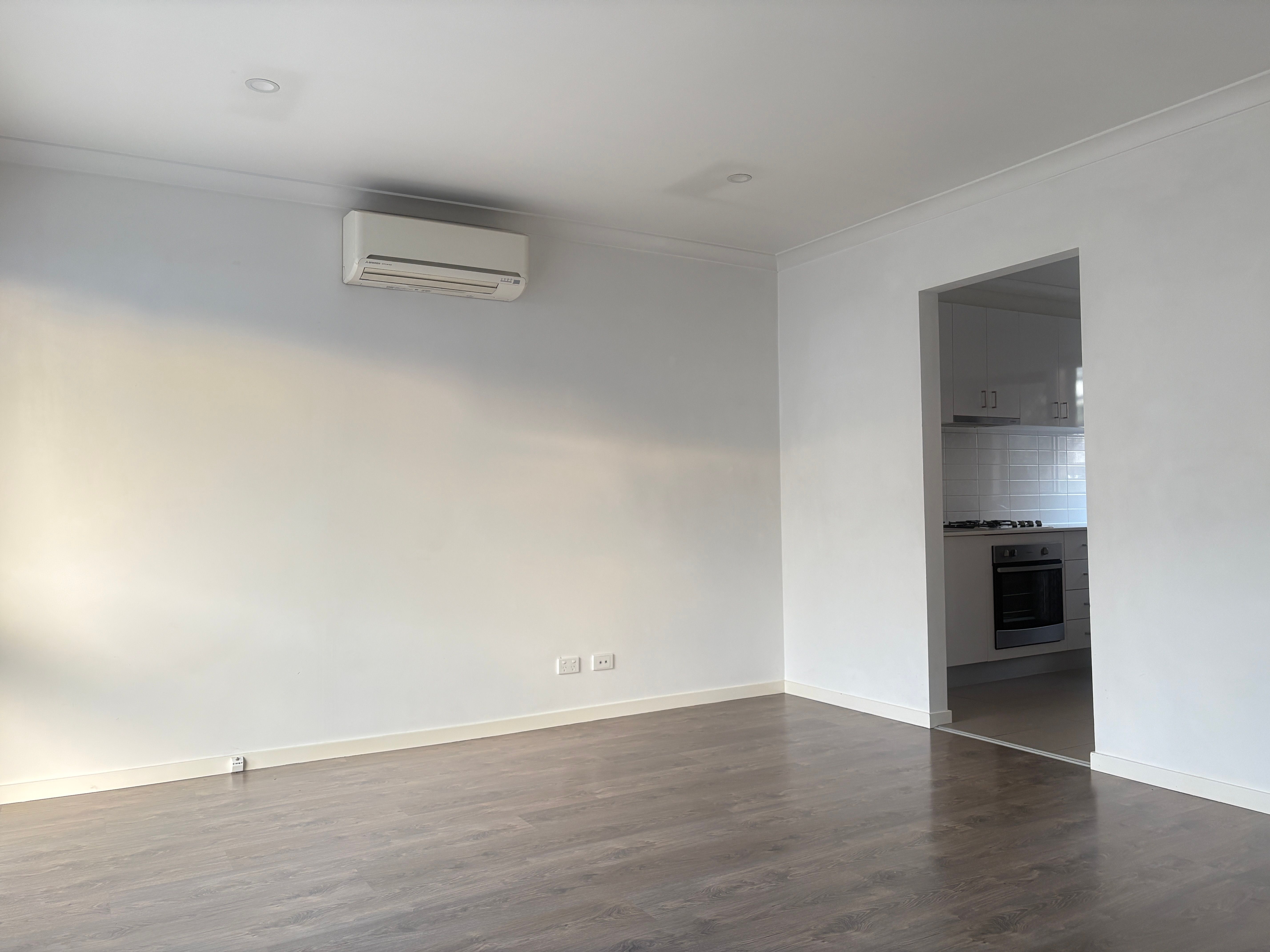 4/9 Jeffrey Street, Reservoir, VIC 3073